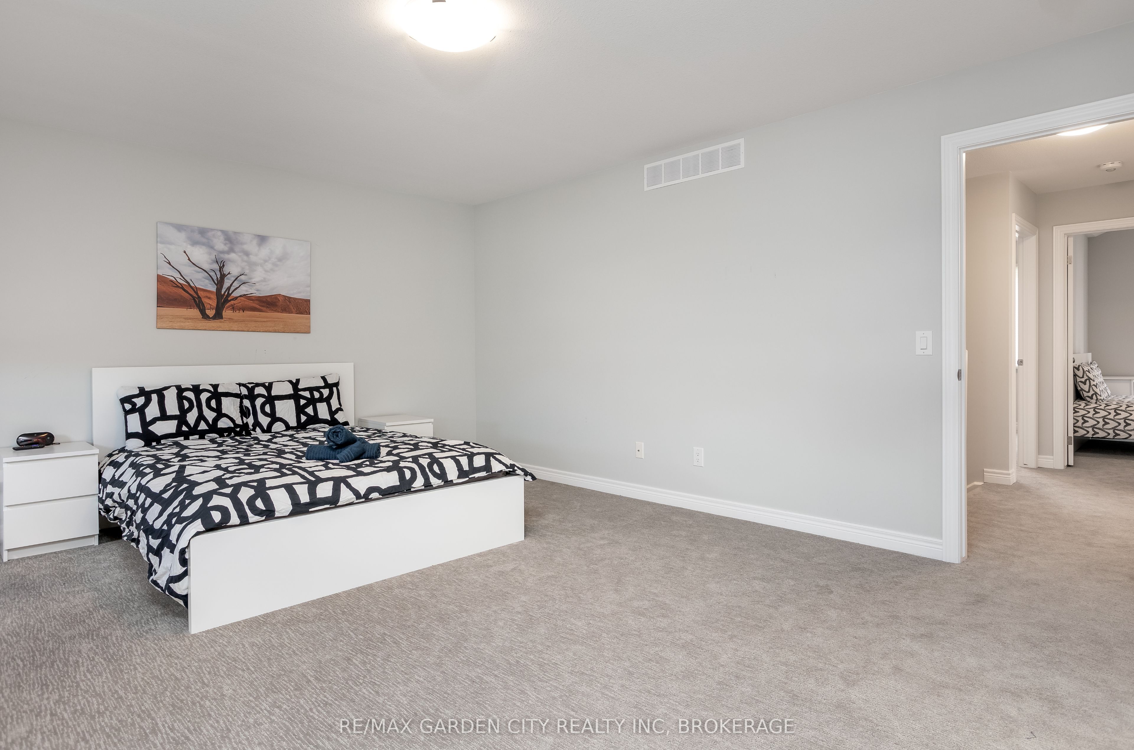 33 Bounty Avenue Property Photo 23