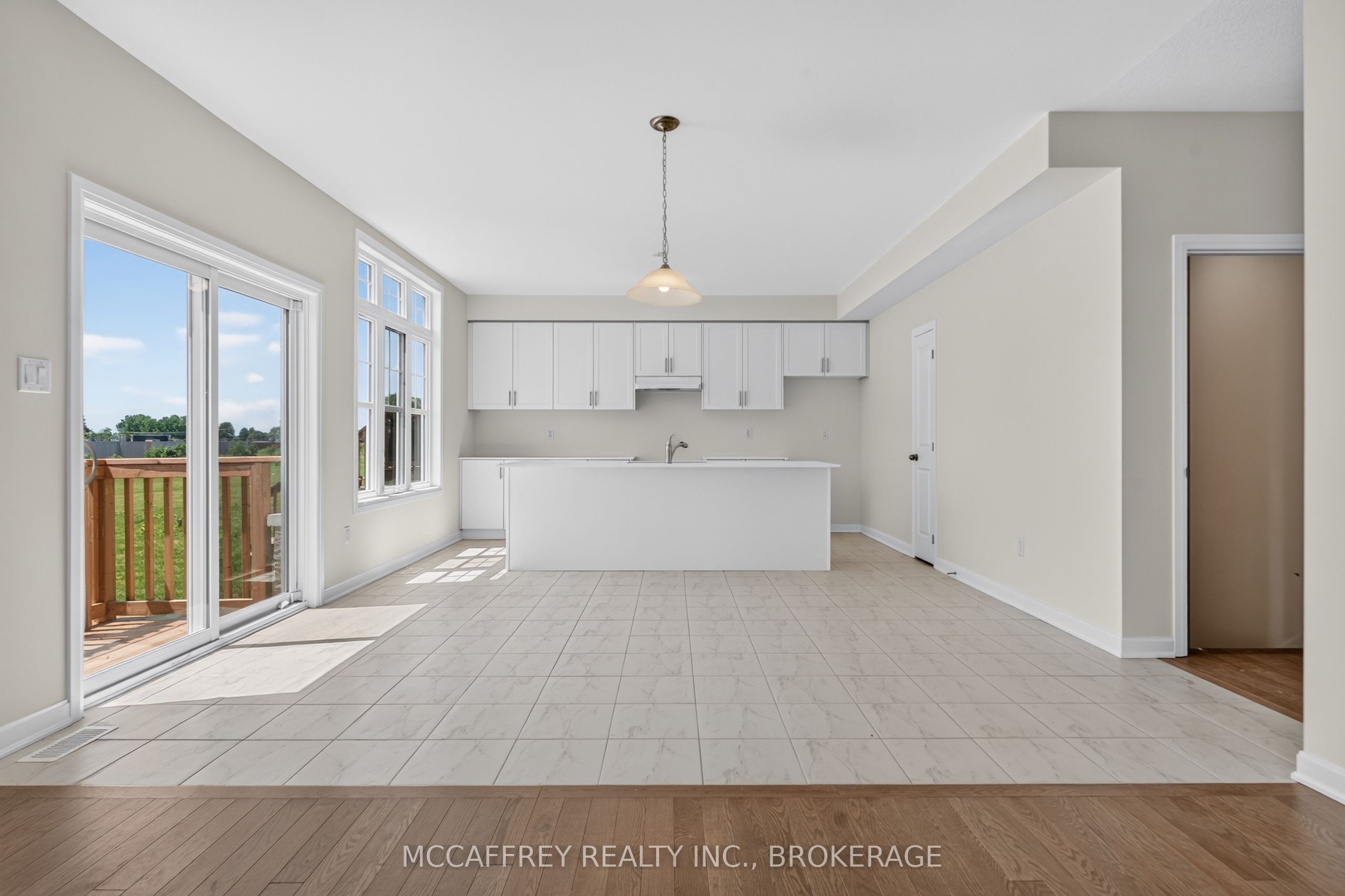 103 Gildersleeve Boulevard Property Photo 12