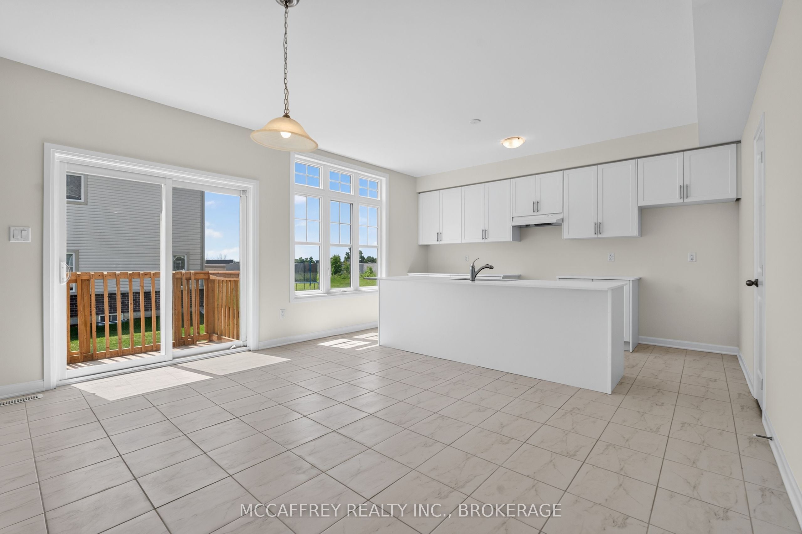 103 Gildersleeve Boulevard Property Photo 14