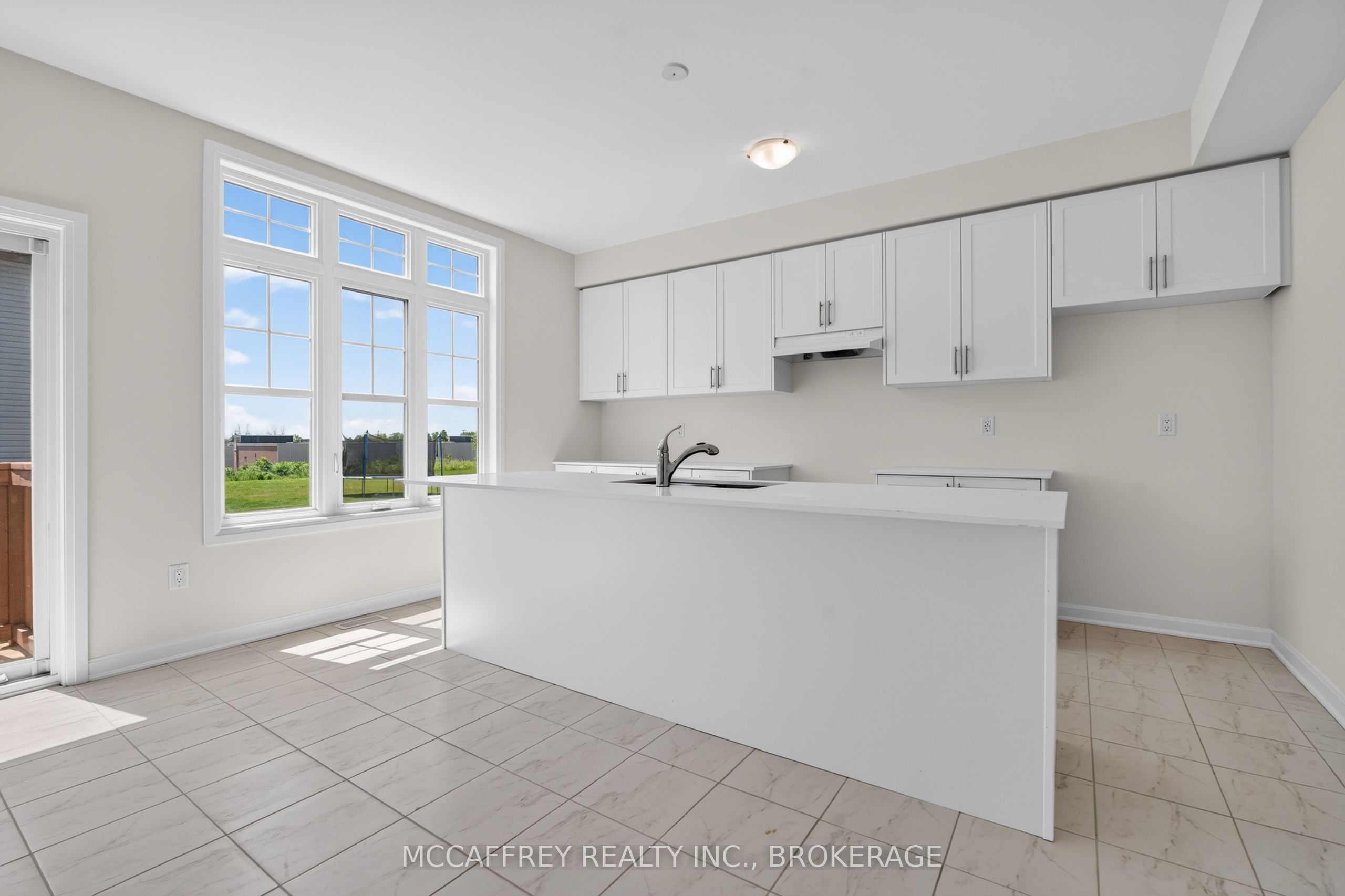 103 Gildersleeve Boulevard Property Photo 15