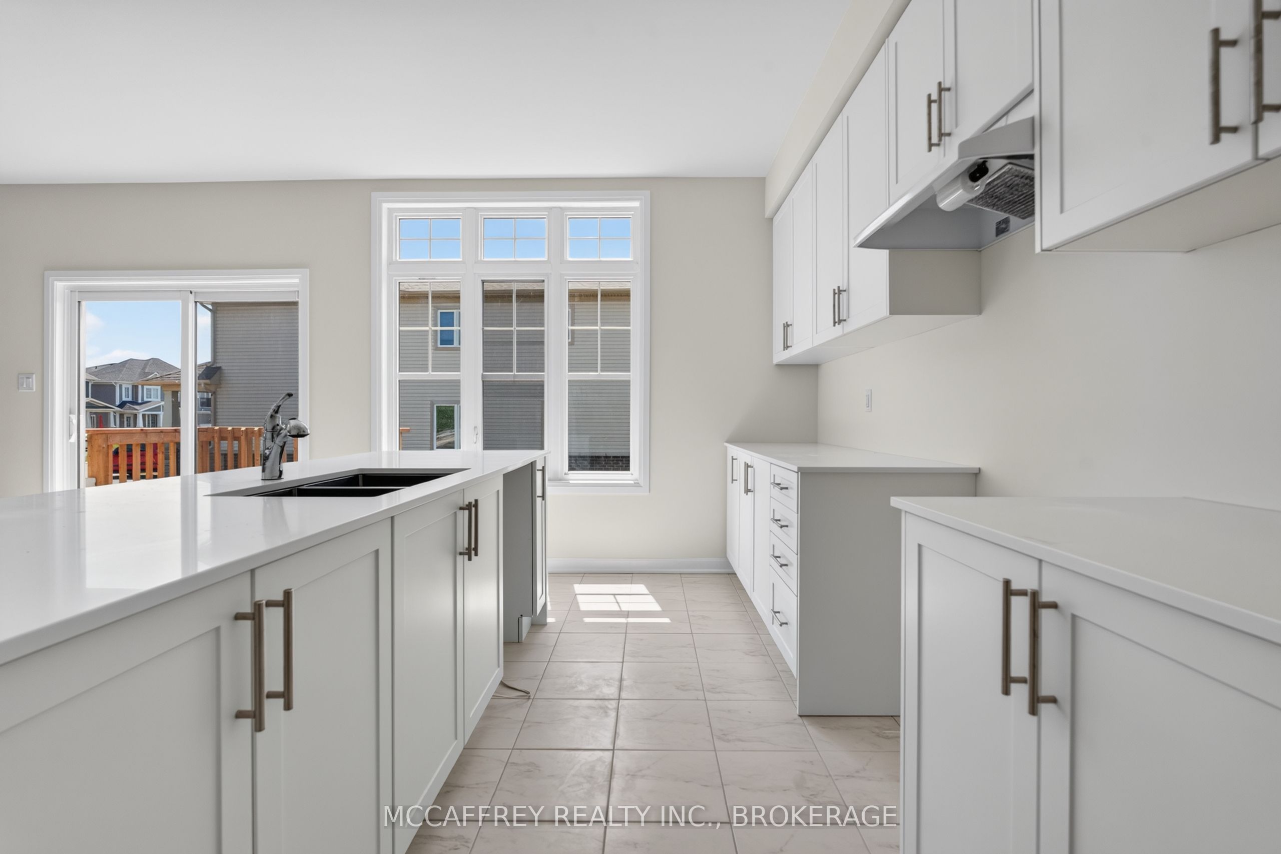 103 Gildersleeve Boulevard Property Photo 17