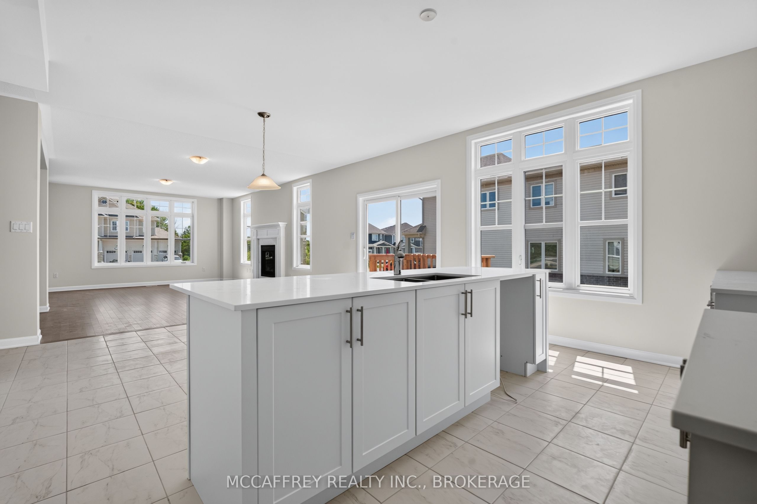 103 Gildersleeve Boulevard Property Photo 18
