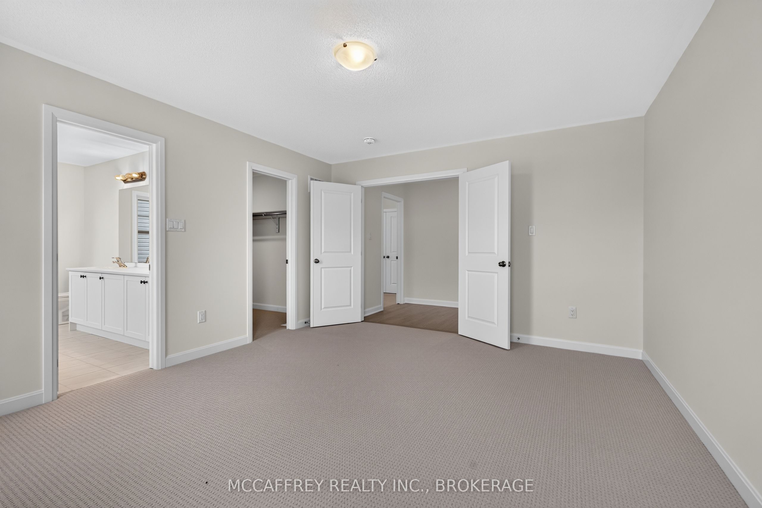 103 Gildersleeve Boulevard Property Photo 25