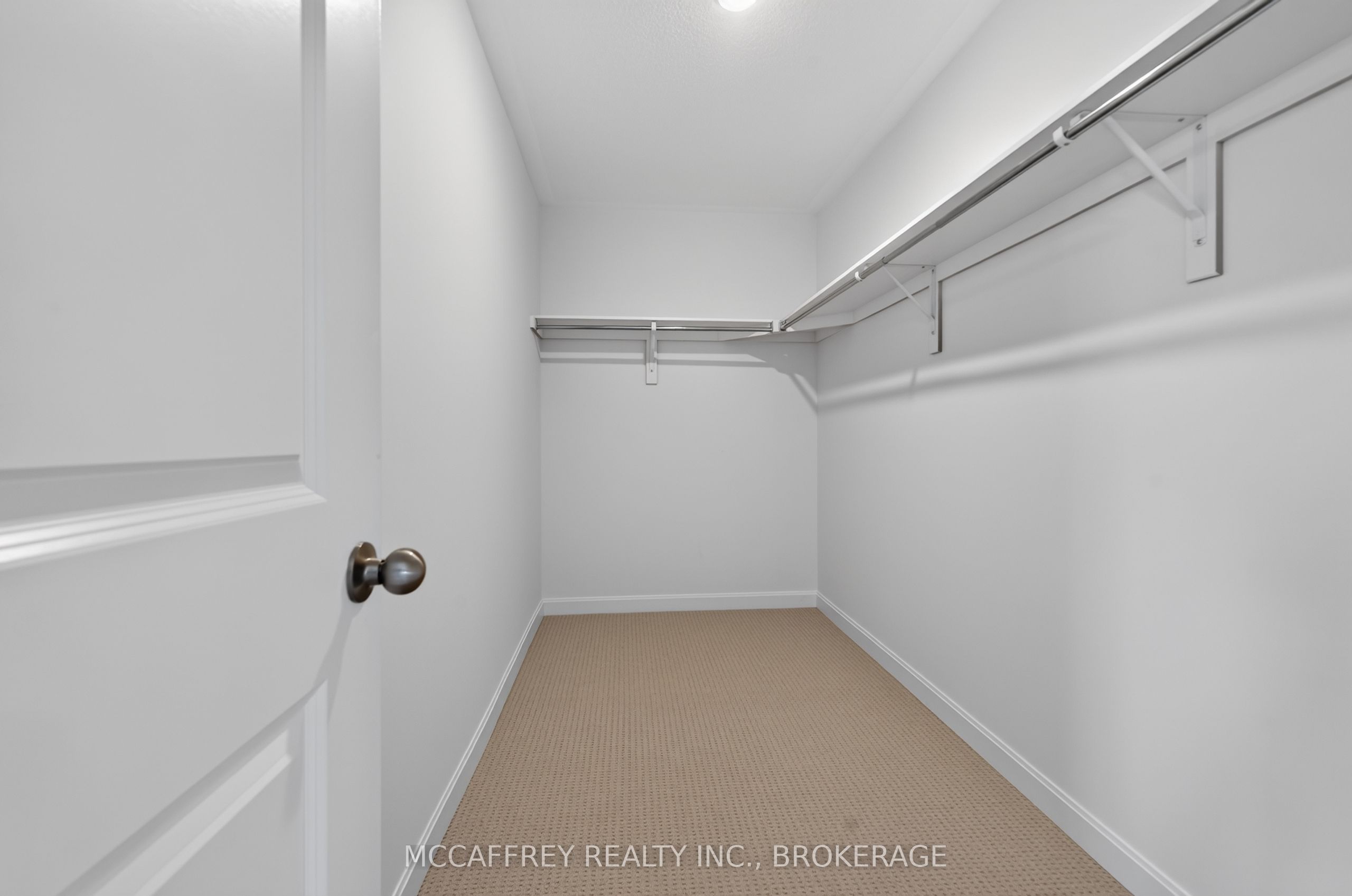 103 Gildersleeve Boulevard Property Photo 27