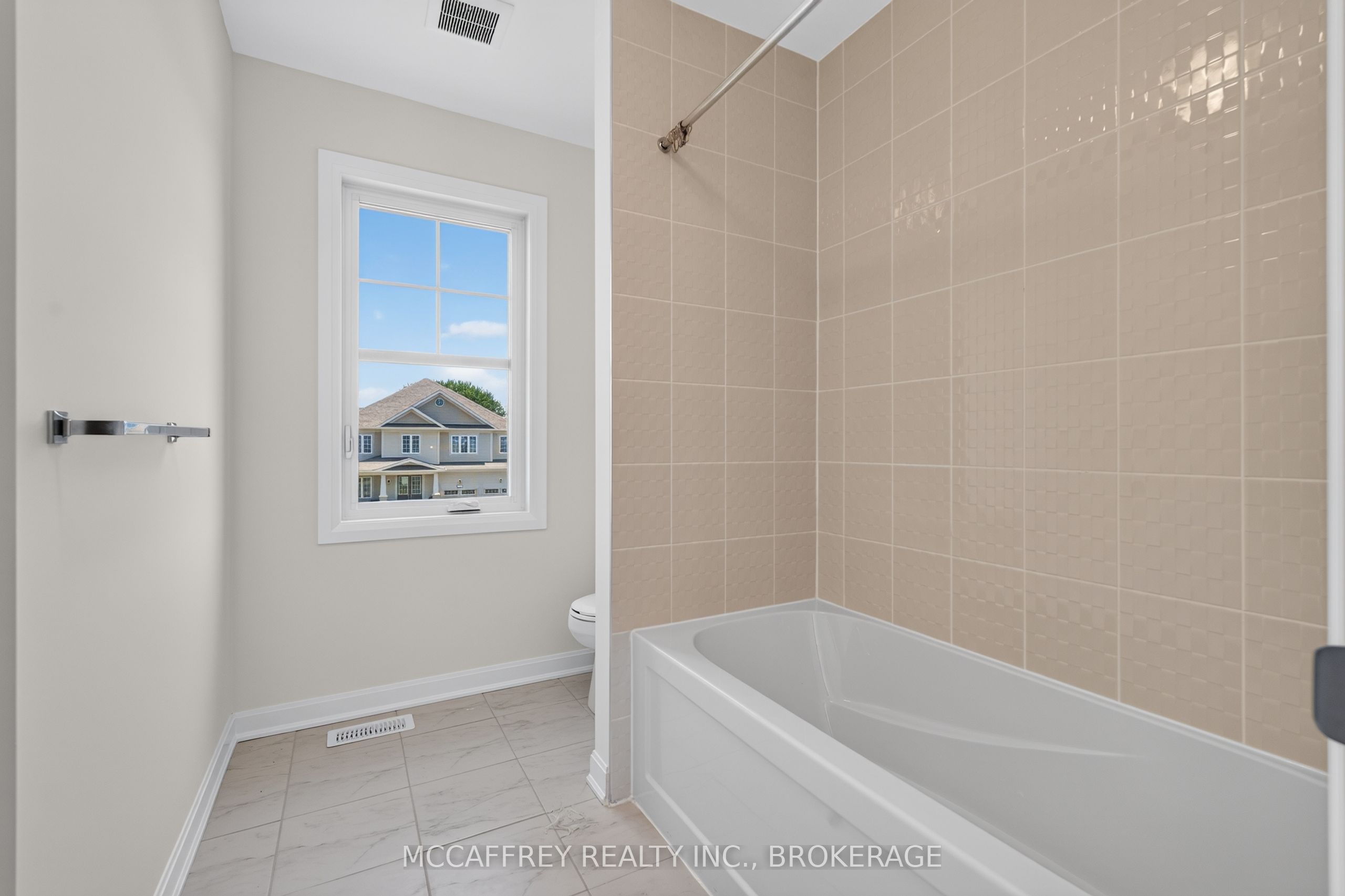 103 Gildersleeve Boulevard Property Photo 33
