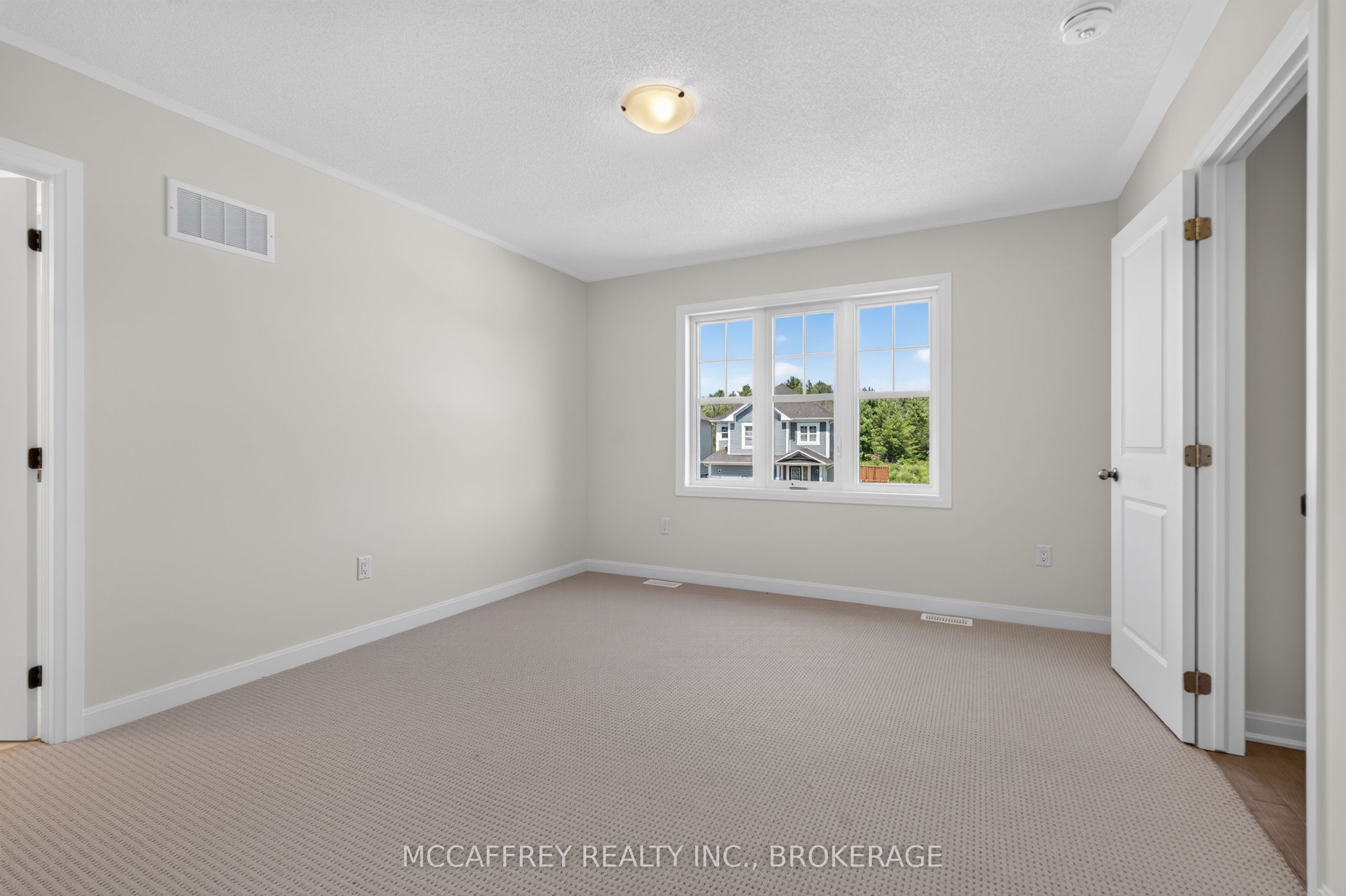 103 Gildersleeve Boulevard Property Photo 37