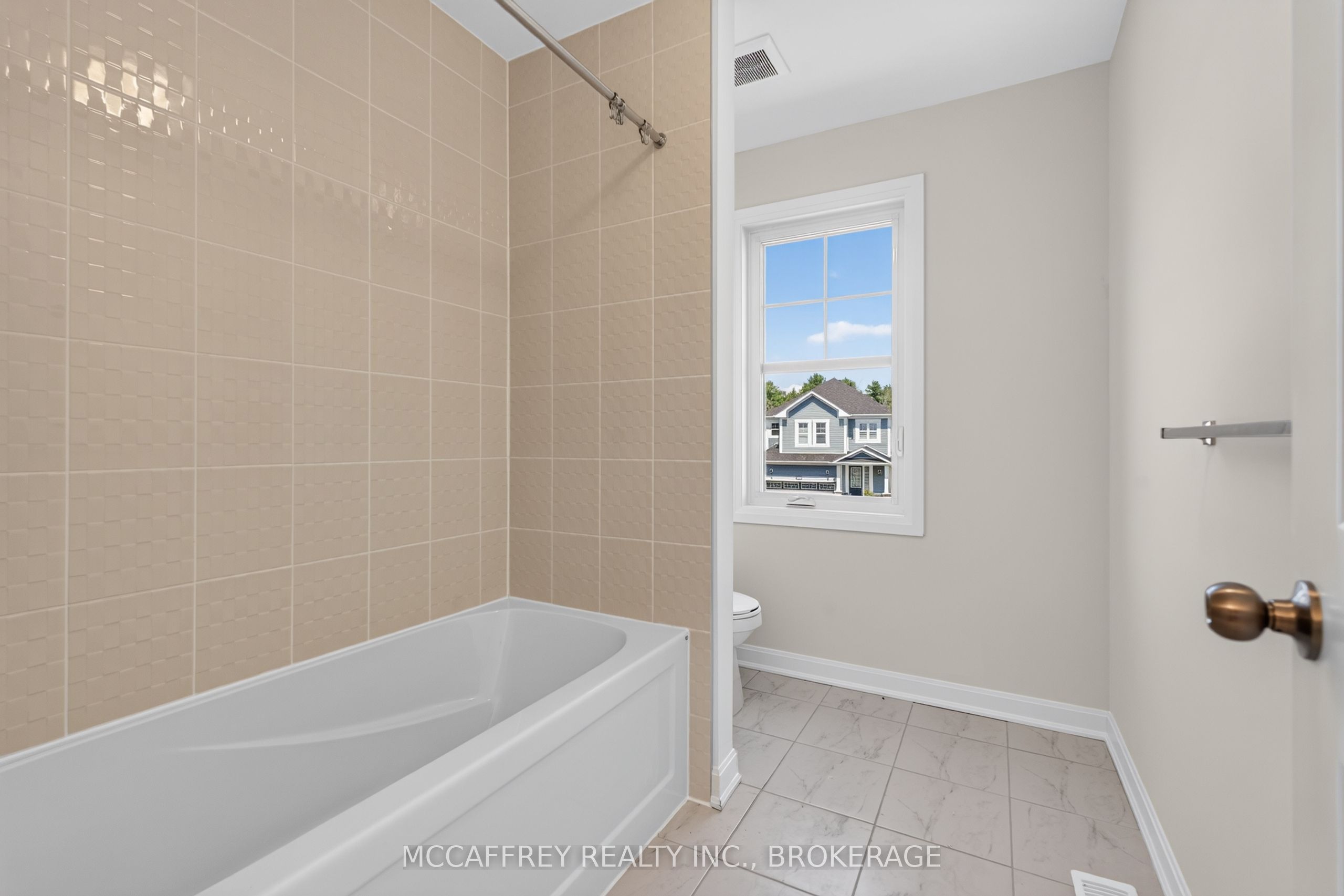 103 Gildersleeve Boulevard Property Photo 39