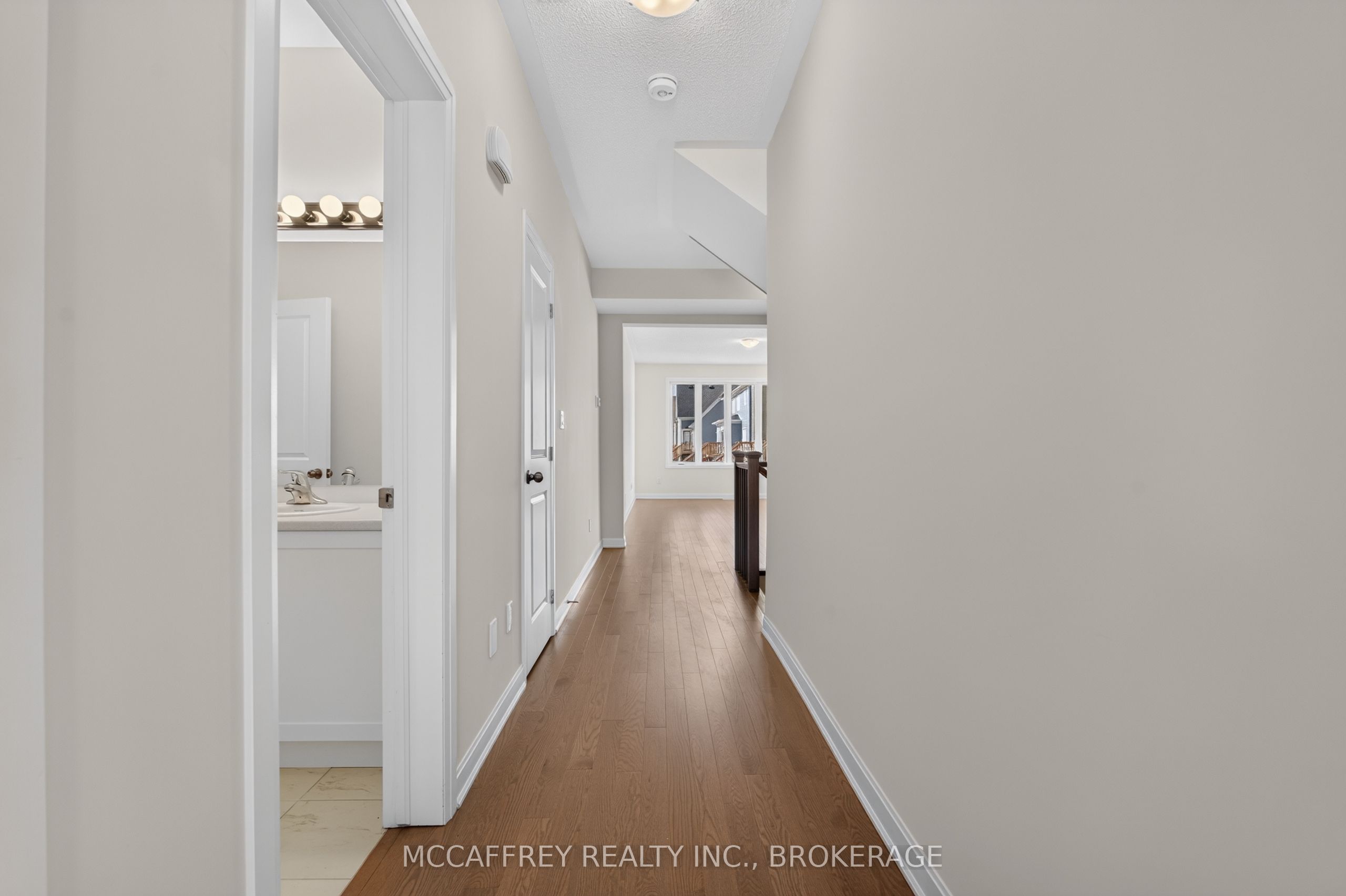 19 Oakmont Drive Property Photo 4