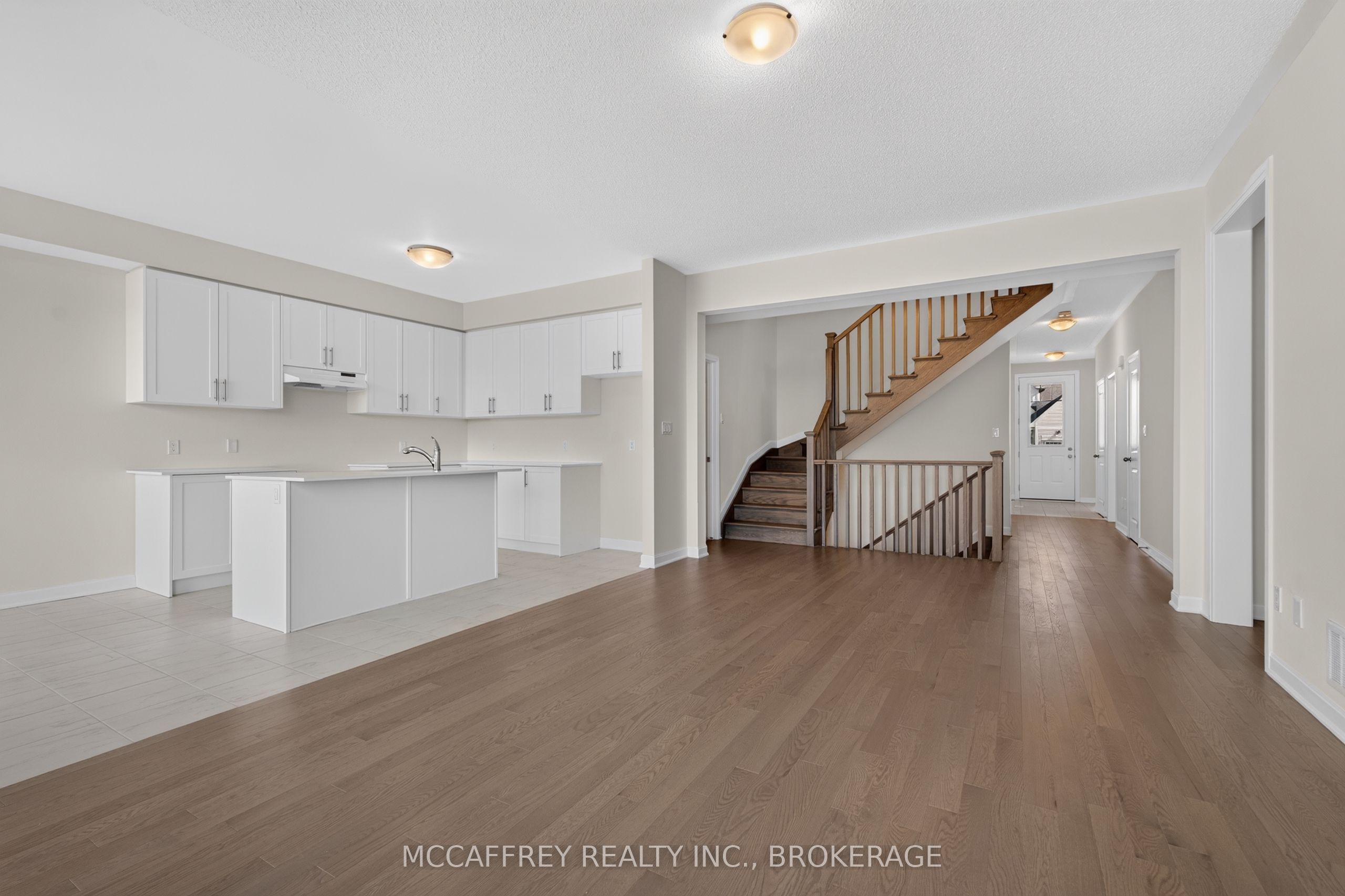 19 Oakmont Drive Property Photo 8