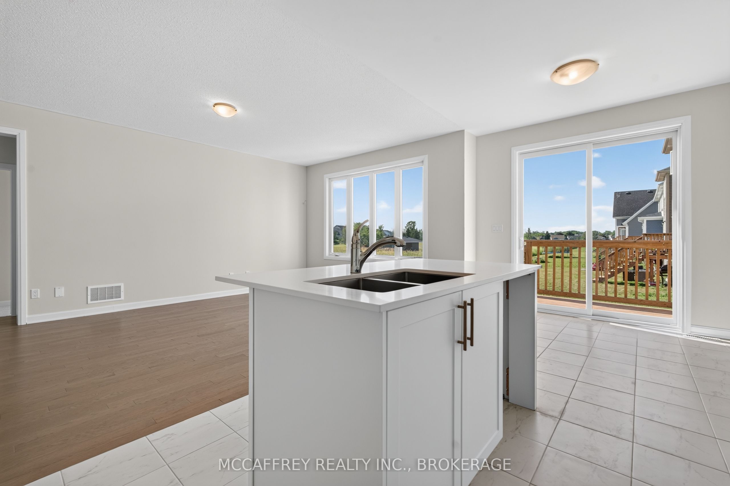 19 Oakmont Drive Property Photo 13
