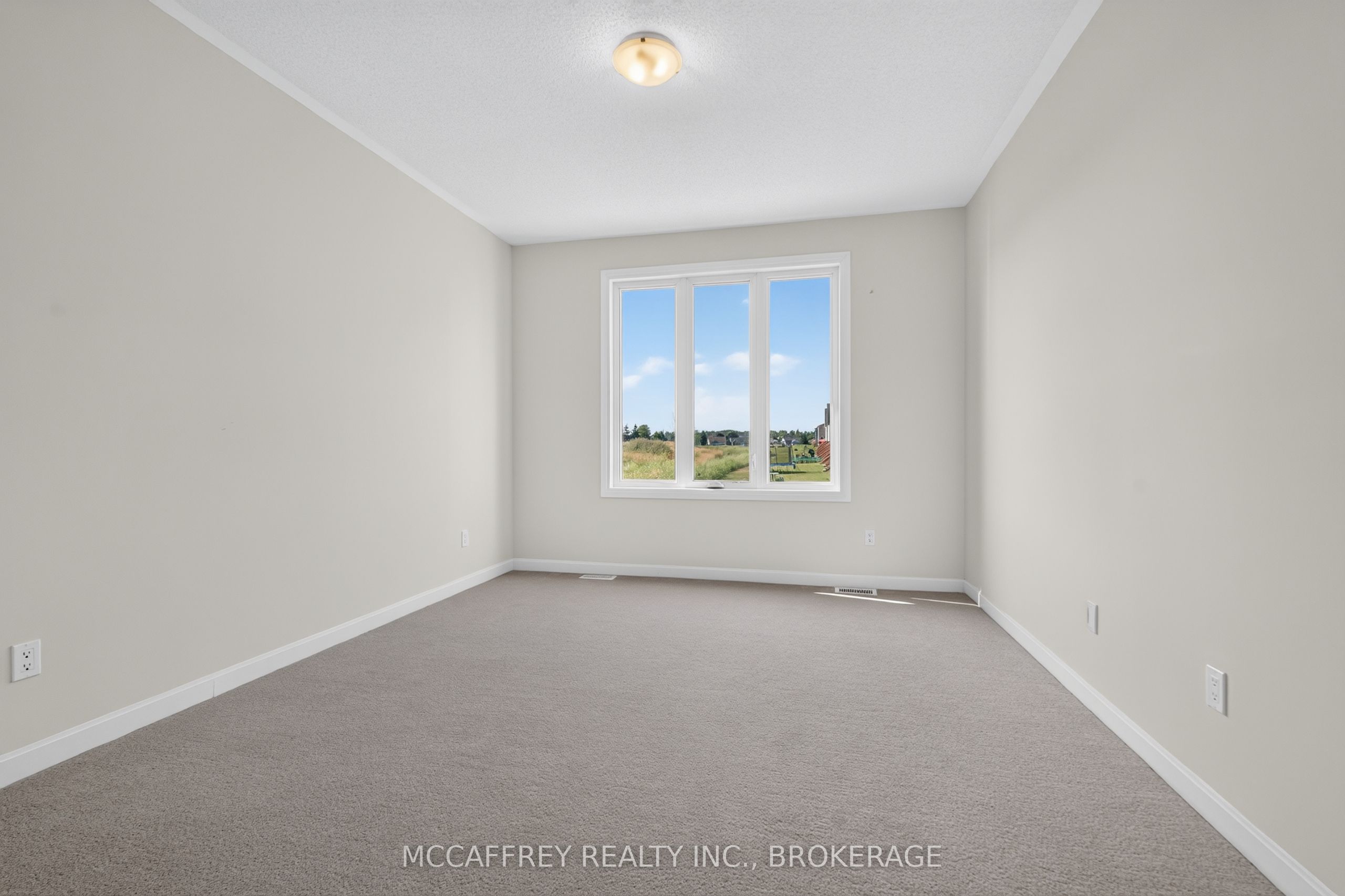 19 Oakmont Drive Property Photo 18