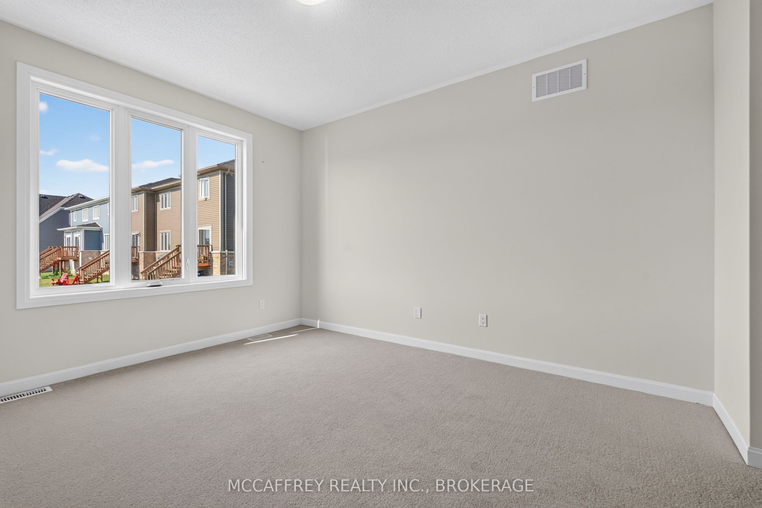 19 Oakmont Drive Property Photo 19
