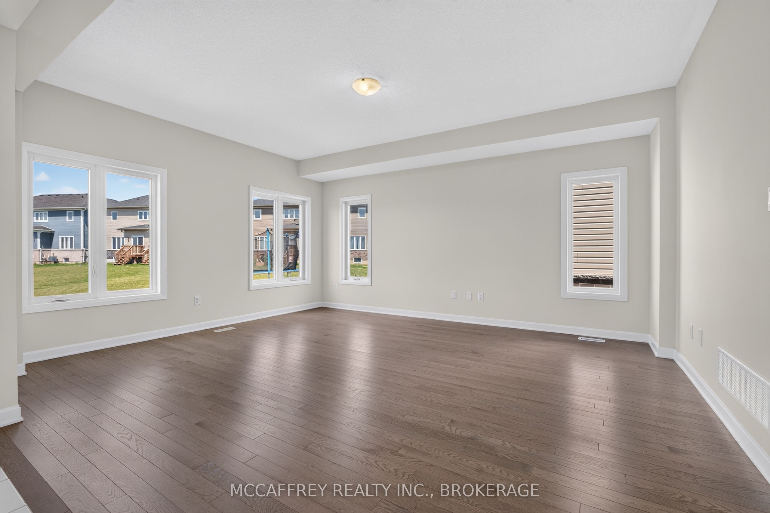 117 Windermere Boulevard Property Photo 9