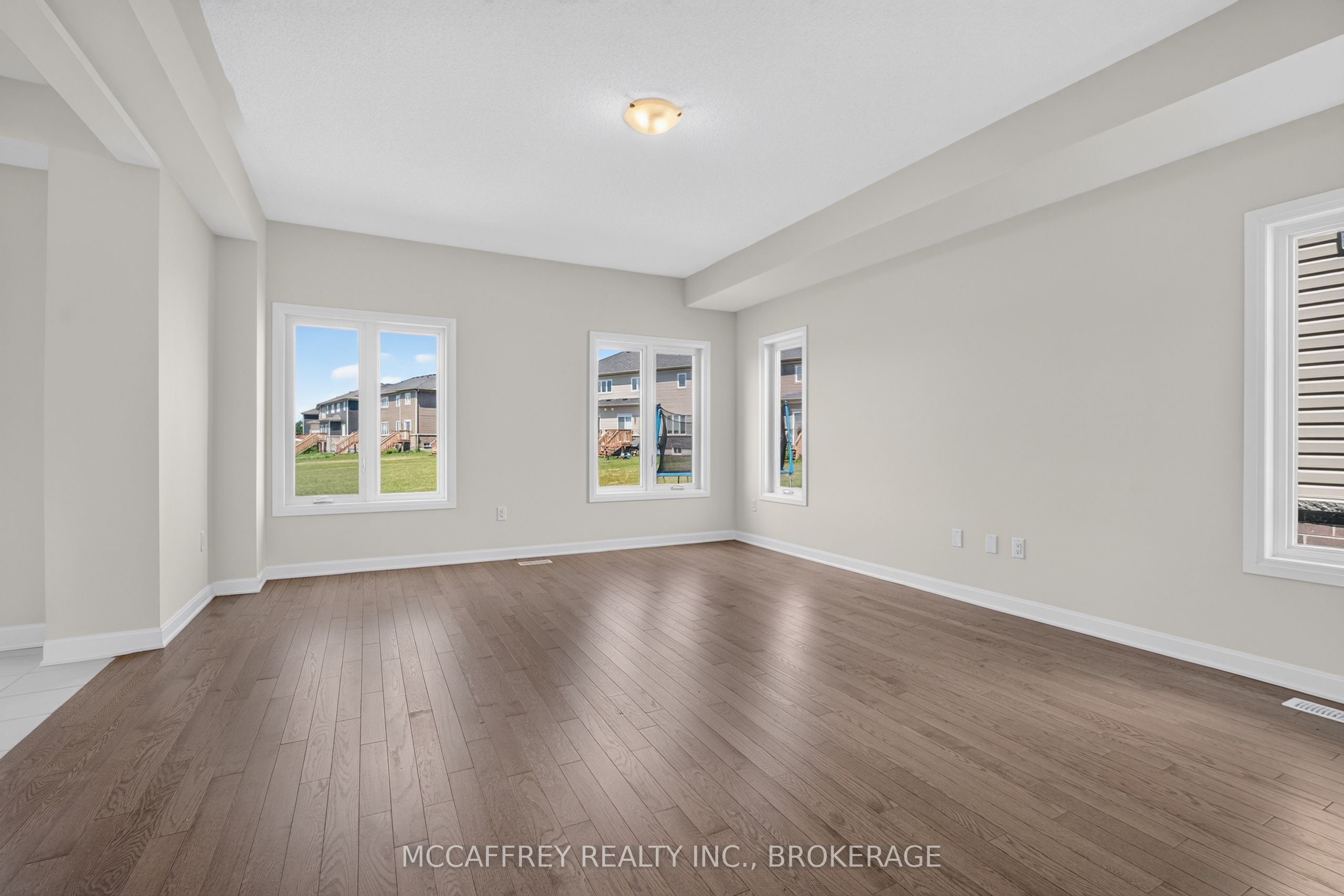 117 Windermere Boulevard Property Photo 10