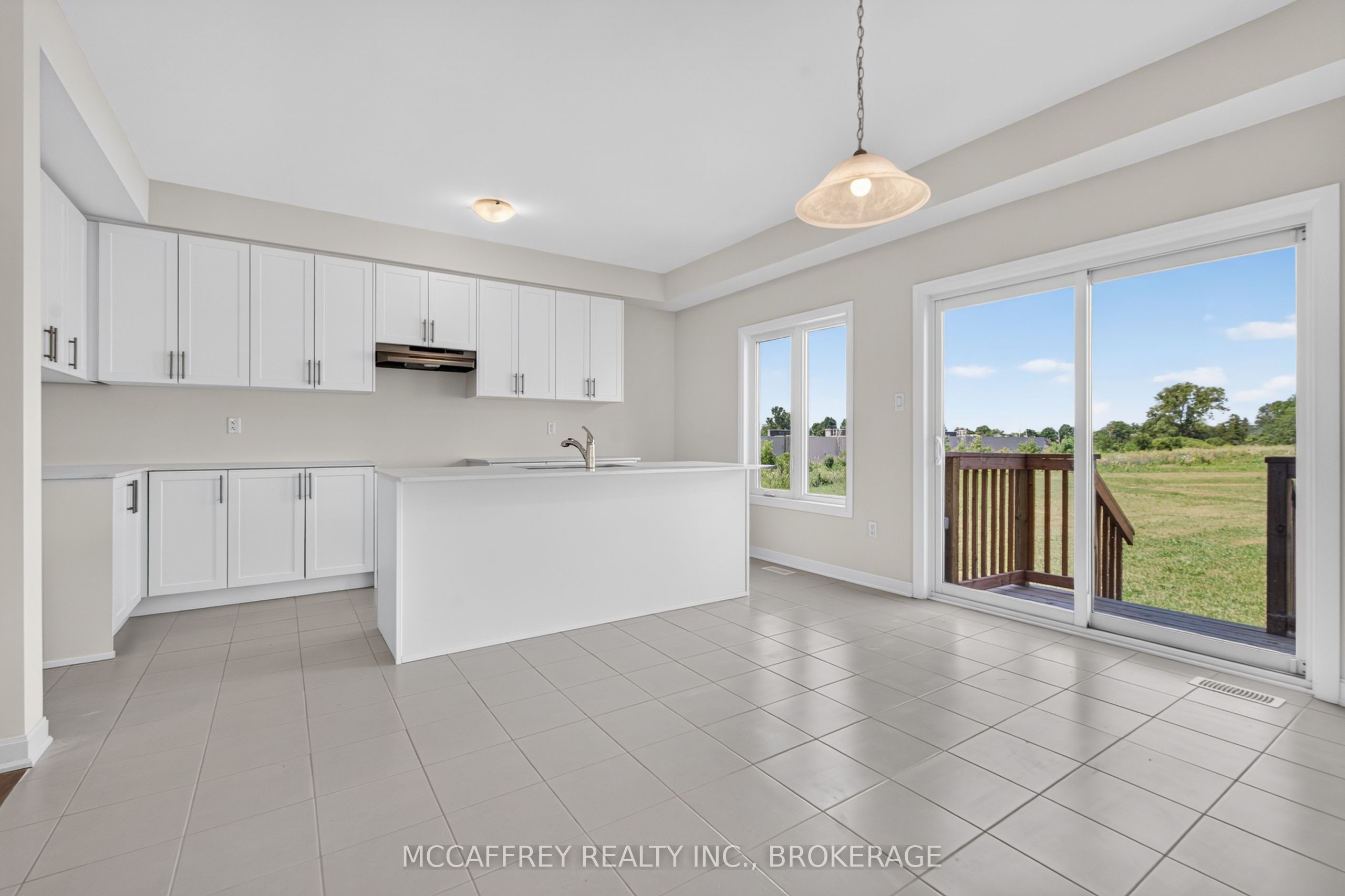 117 Windermere Boulevard Property Photo 14