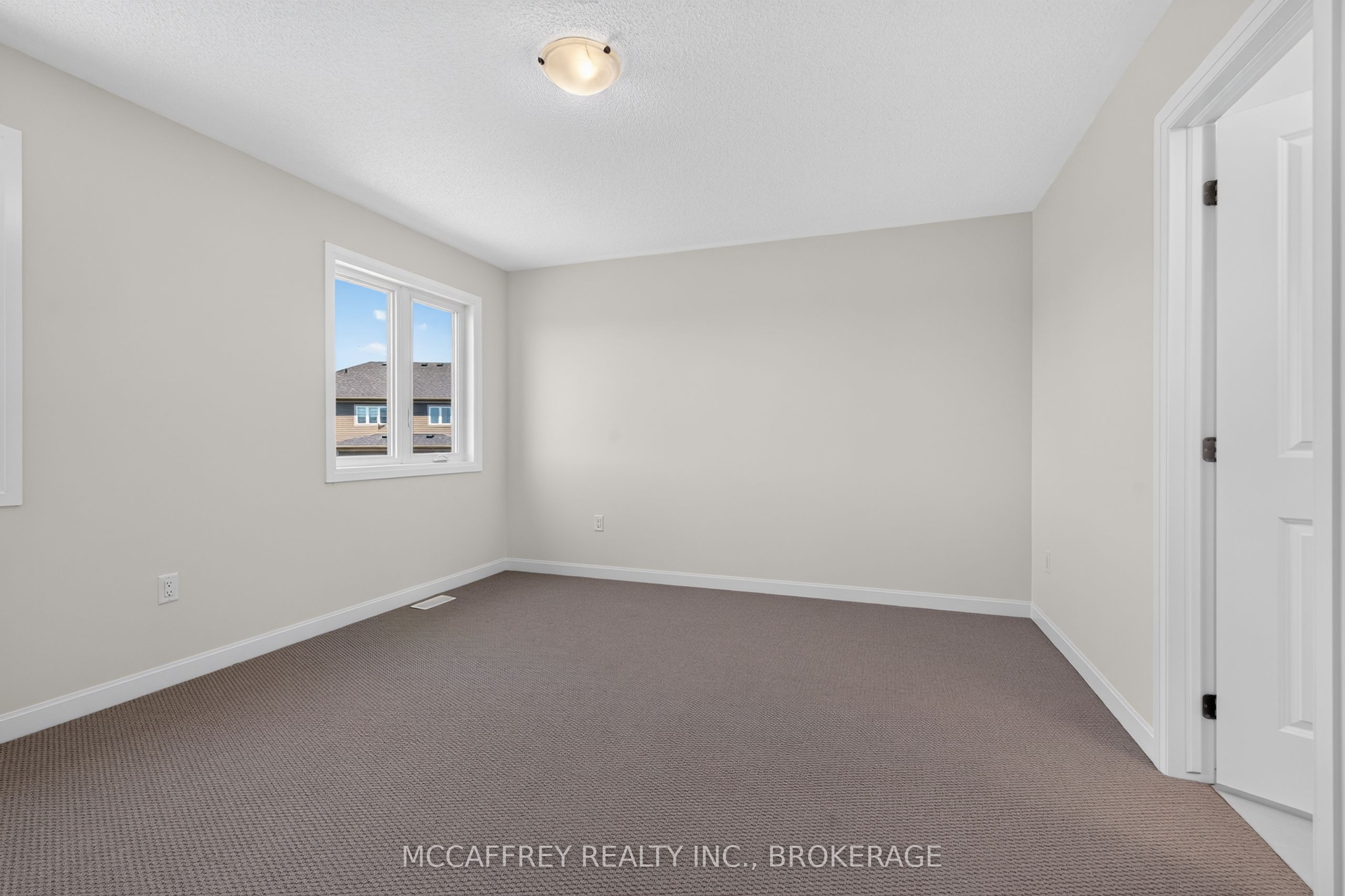 117 Windermere Boulevard Property Photo 31