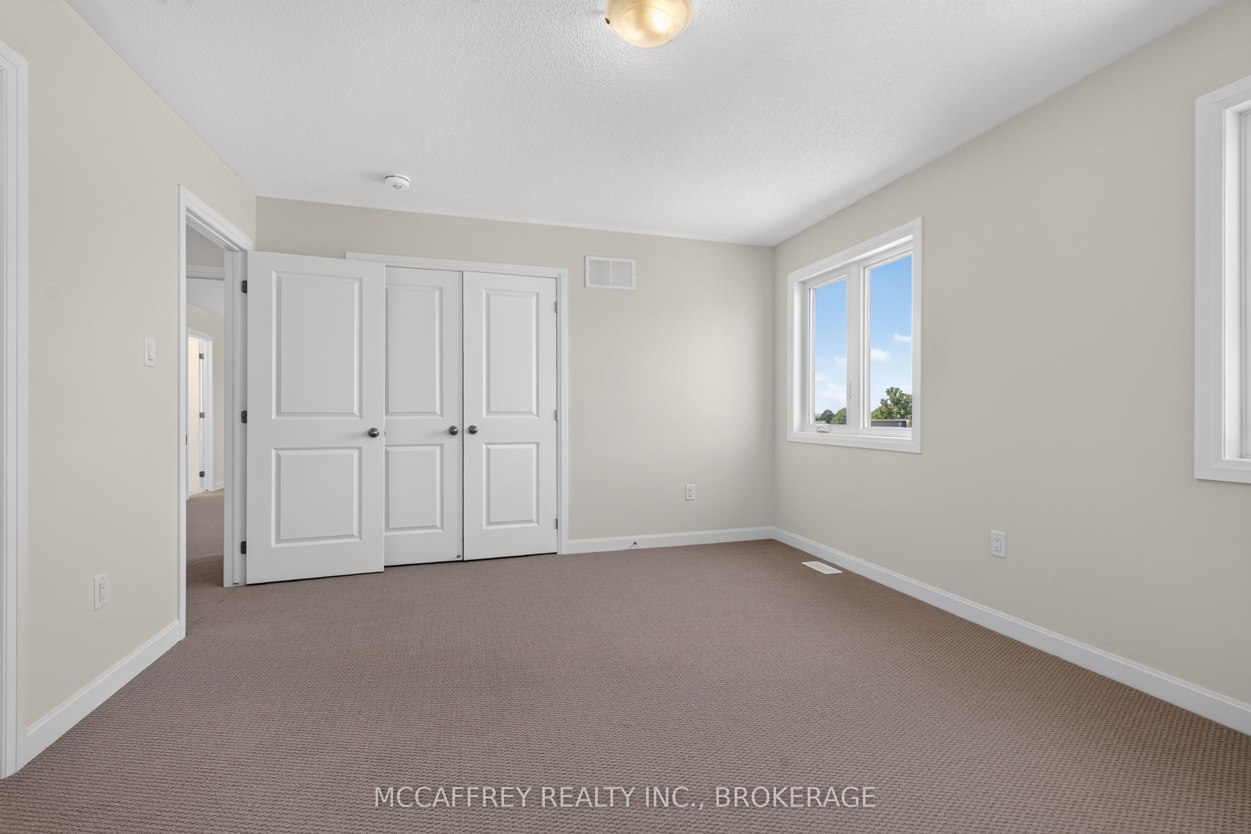 117 Windermere Boulevard Property Photo 32