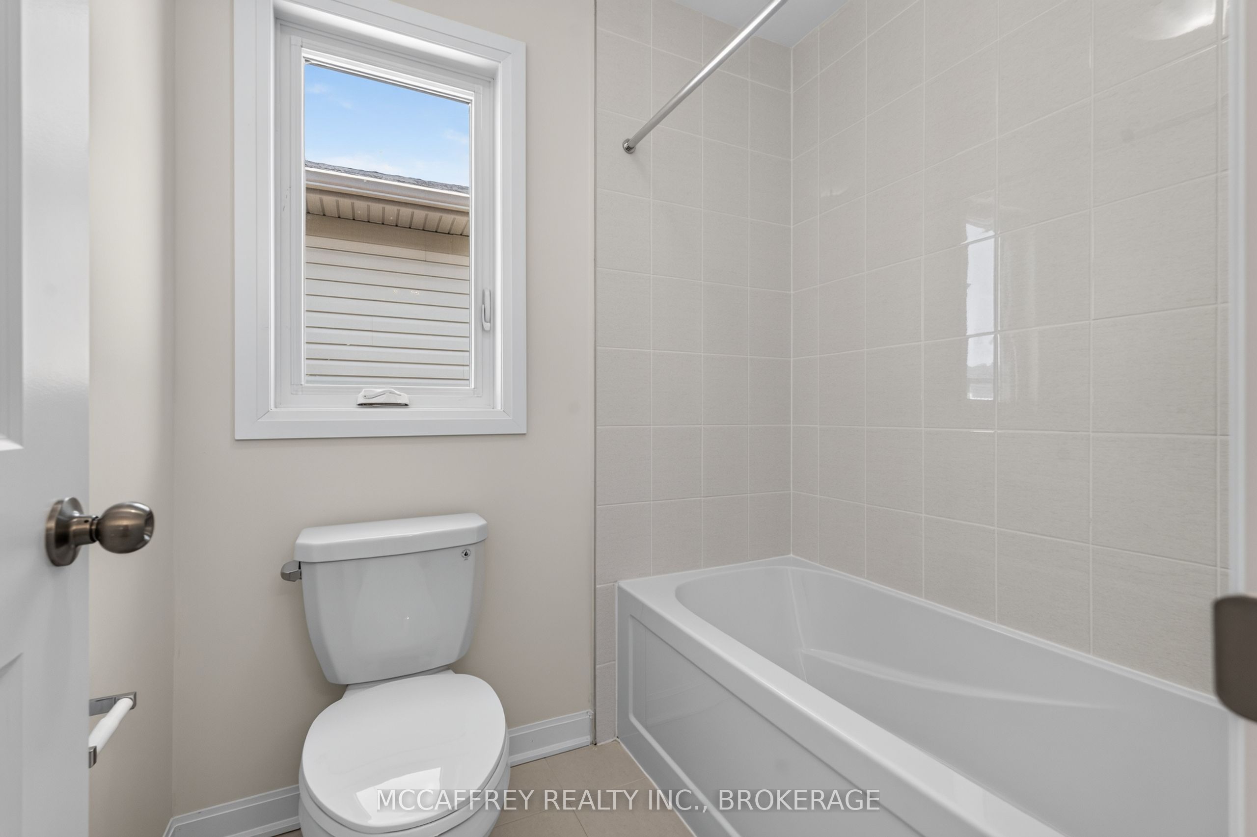 117 Windermere Boulevard Property Photo 34