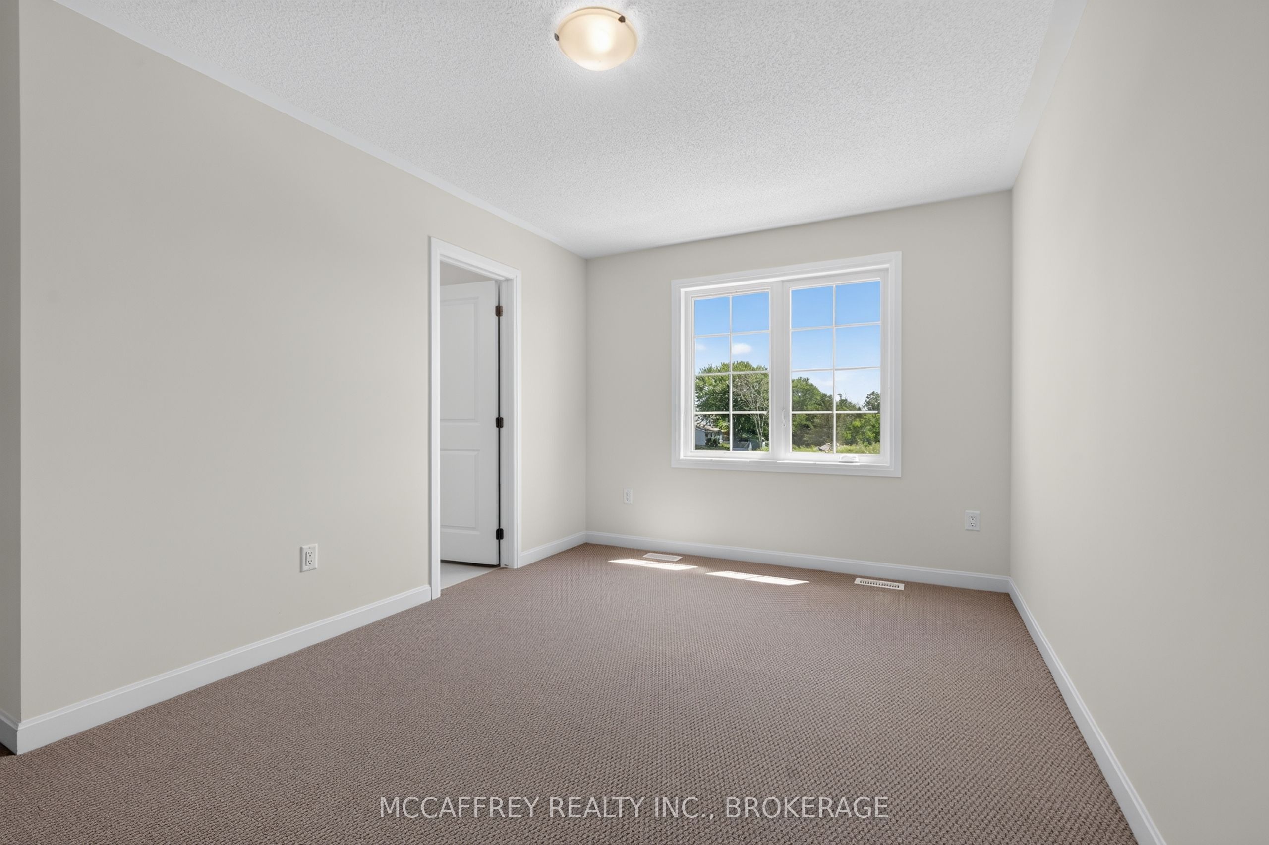 117 Windermere Boulevard Property Photo 37