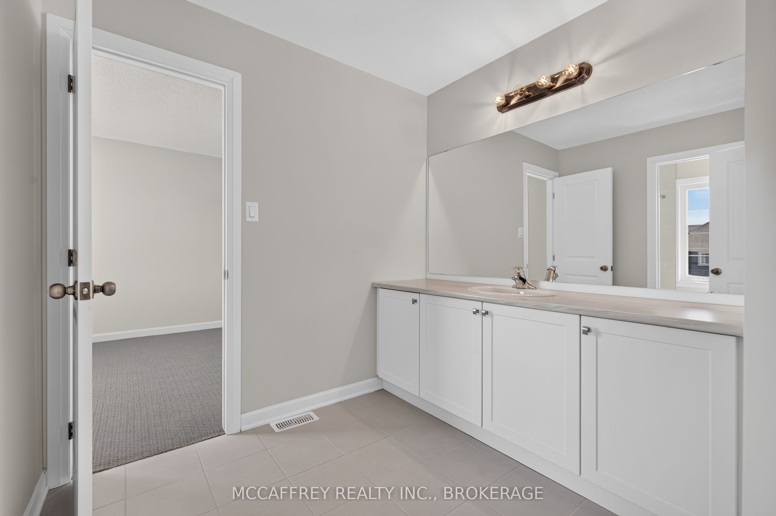 117 Windermere Boulevard Property Photo 39