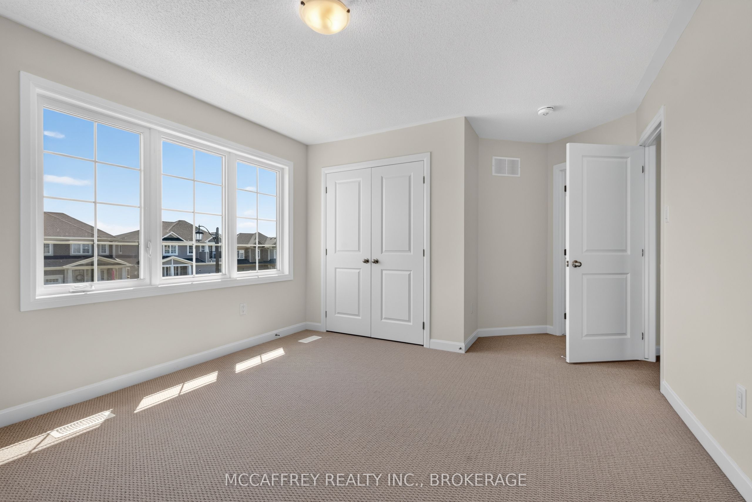 117 Windermere Boulevard Property Photo 42