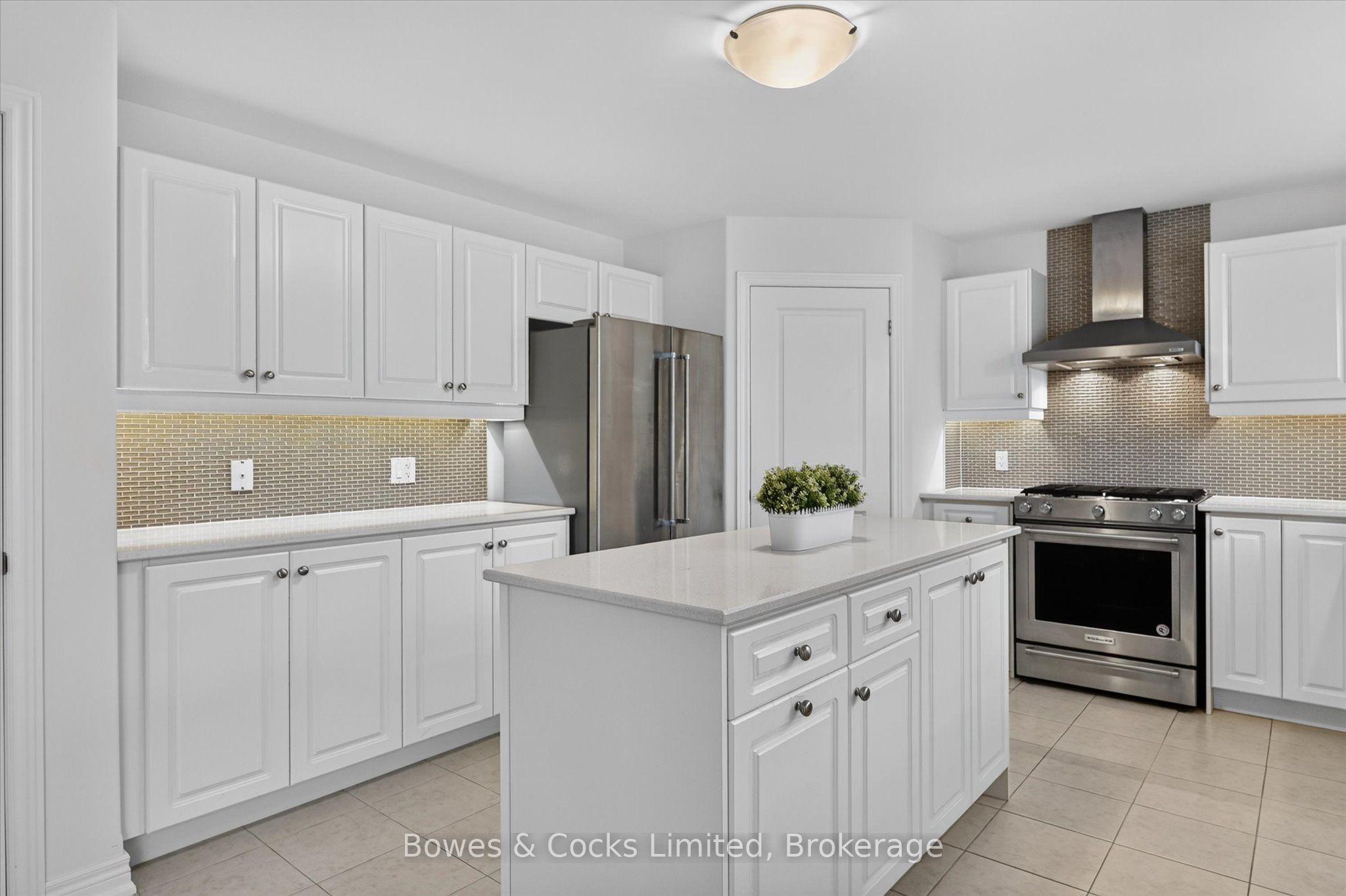 534 Grange Way Property Photo 25