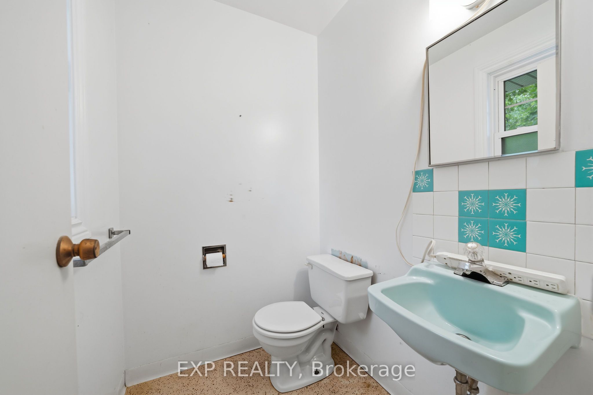 42 Queen Mary Crescent Property Photo 18