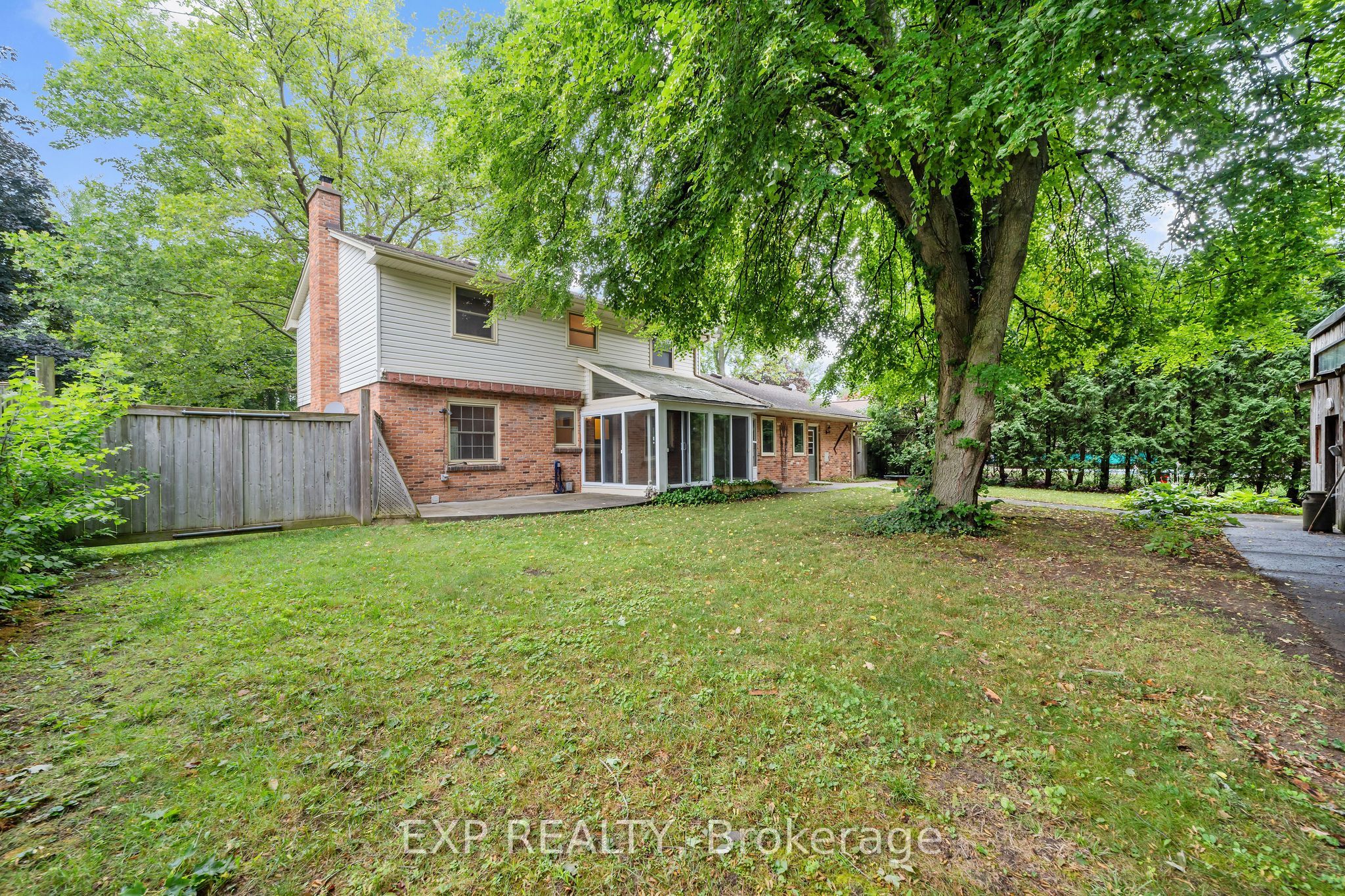 42 Queen Mary Crescent Property Photo 27