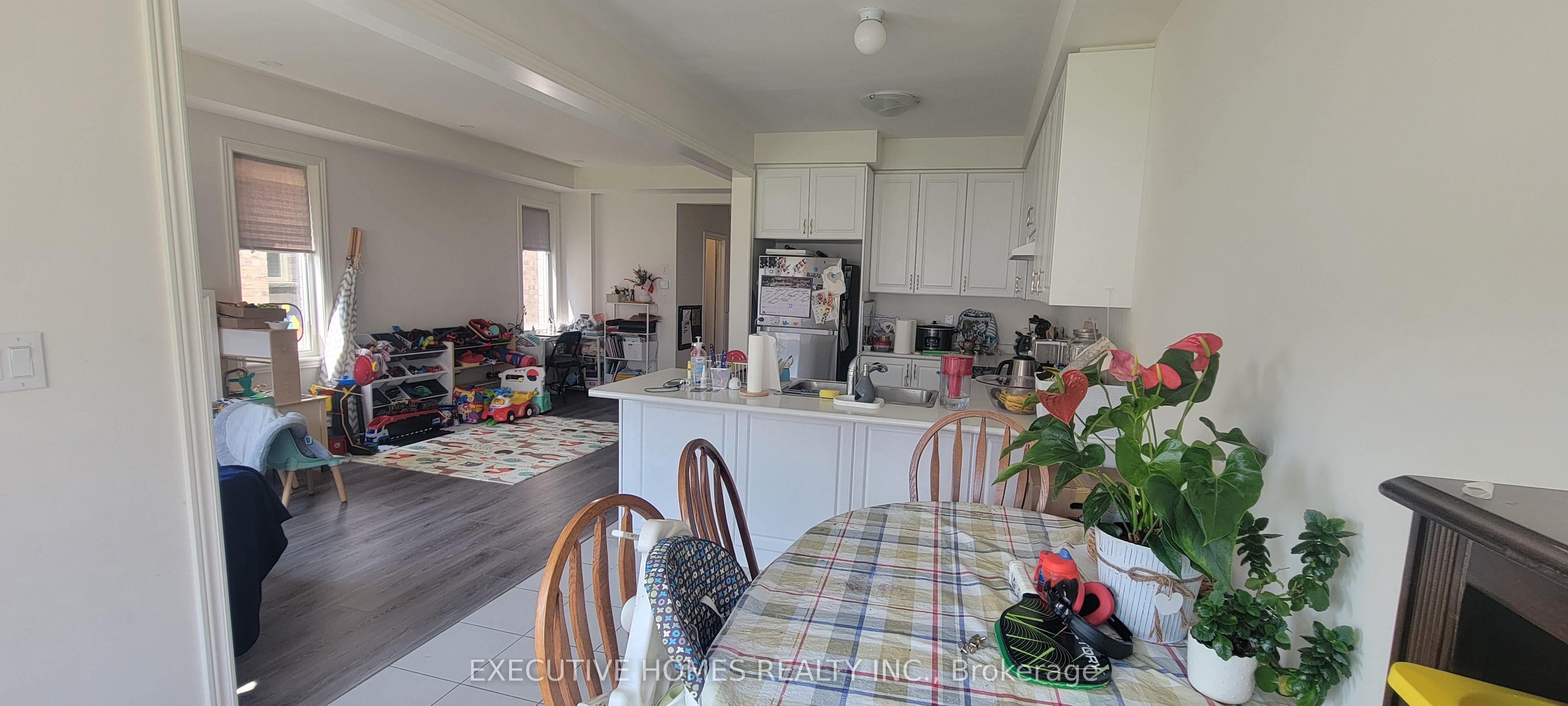 282 Great Falls Boulevard Property Photo 9