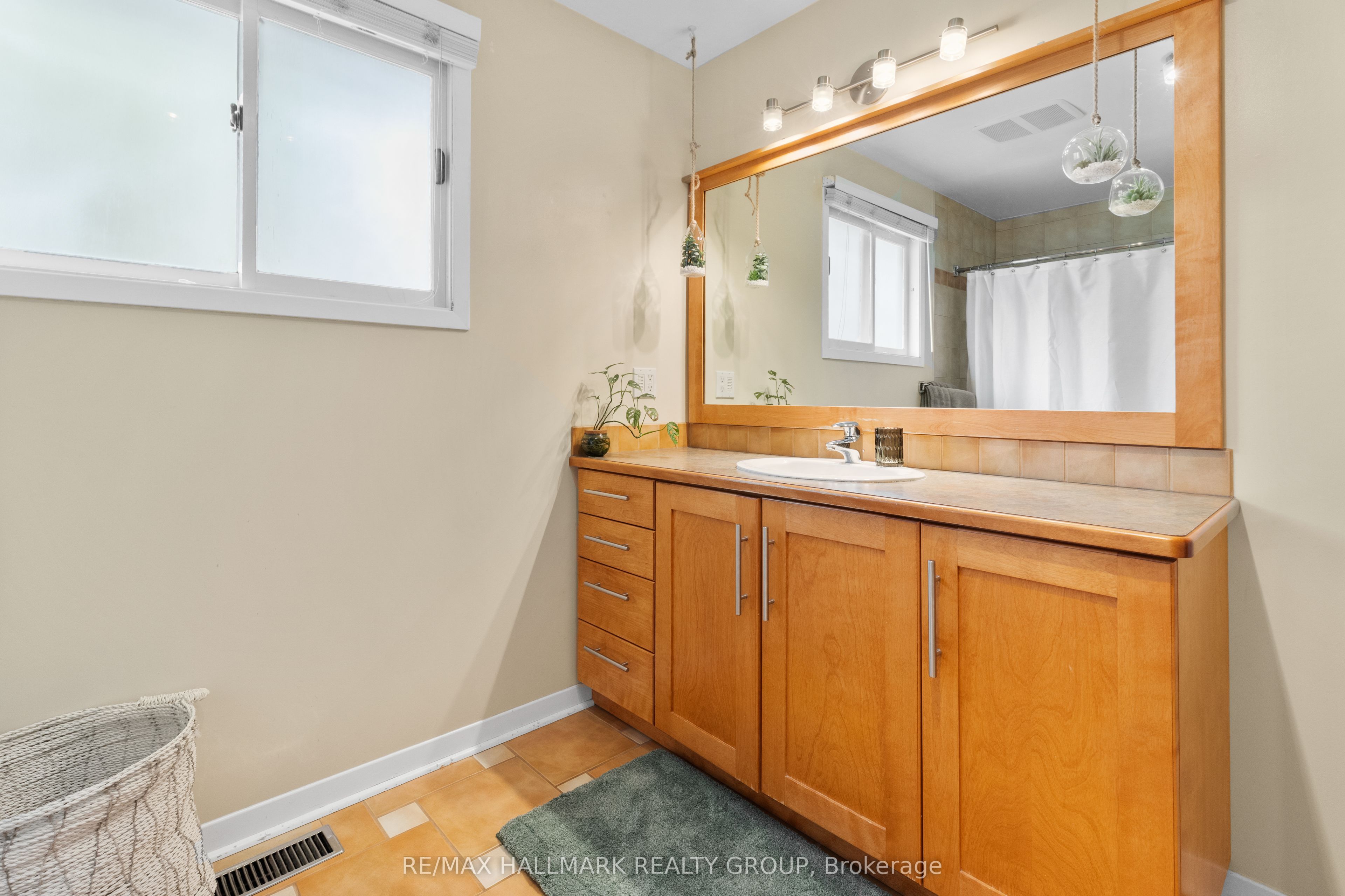 932 Dresden Crescent Property Photo 33