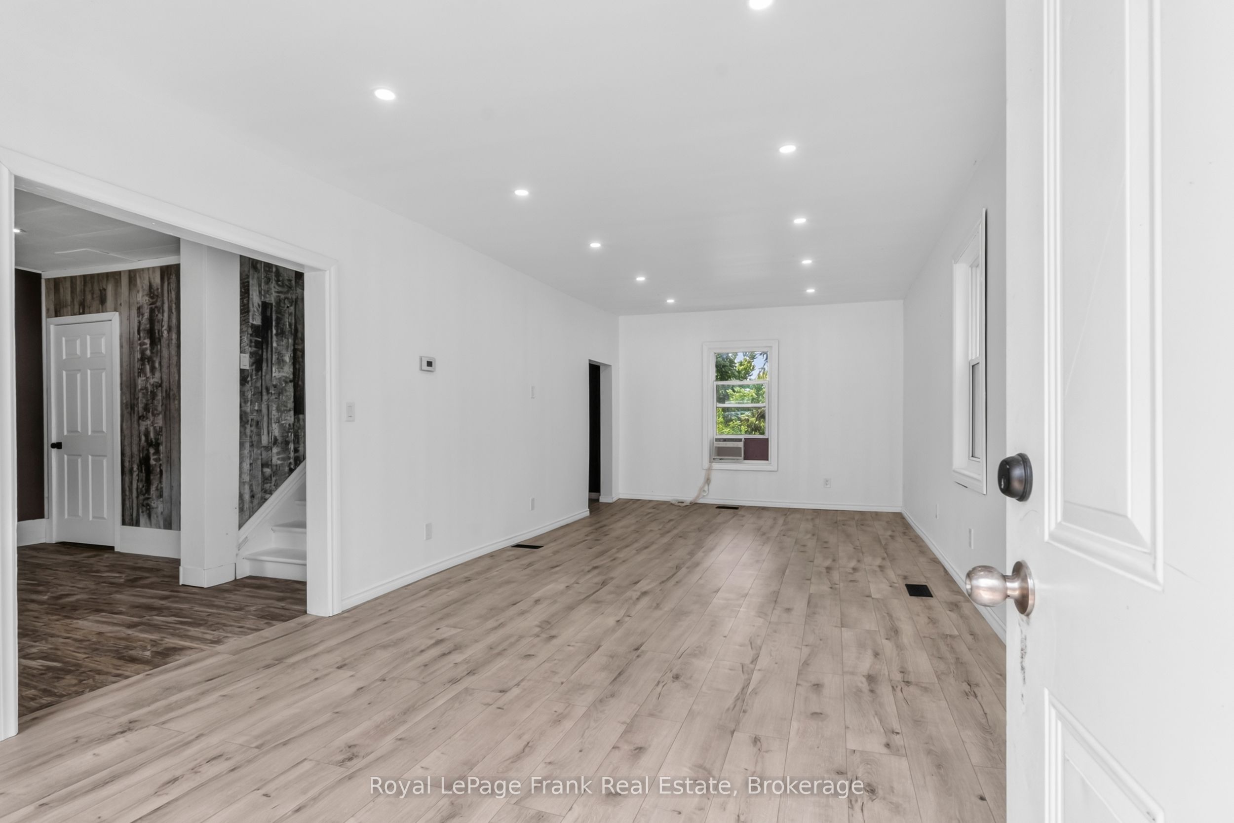 174 Elgin Street Property Photo 2