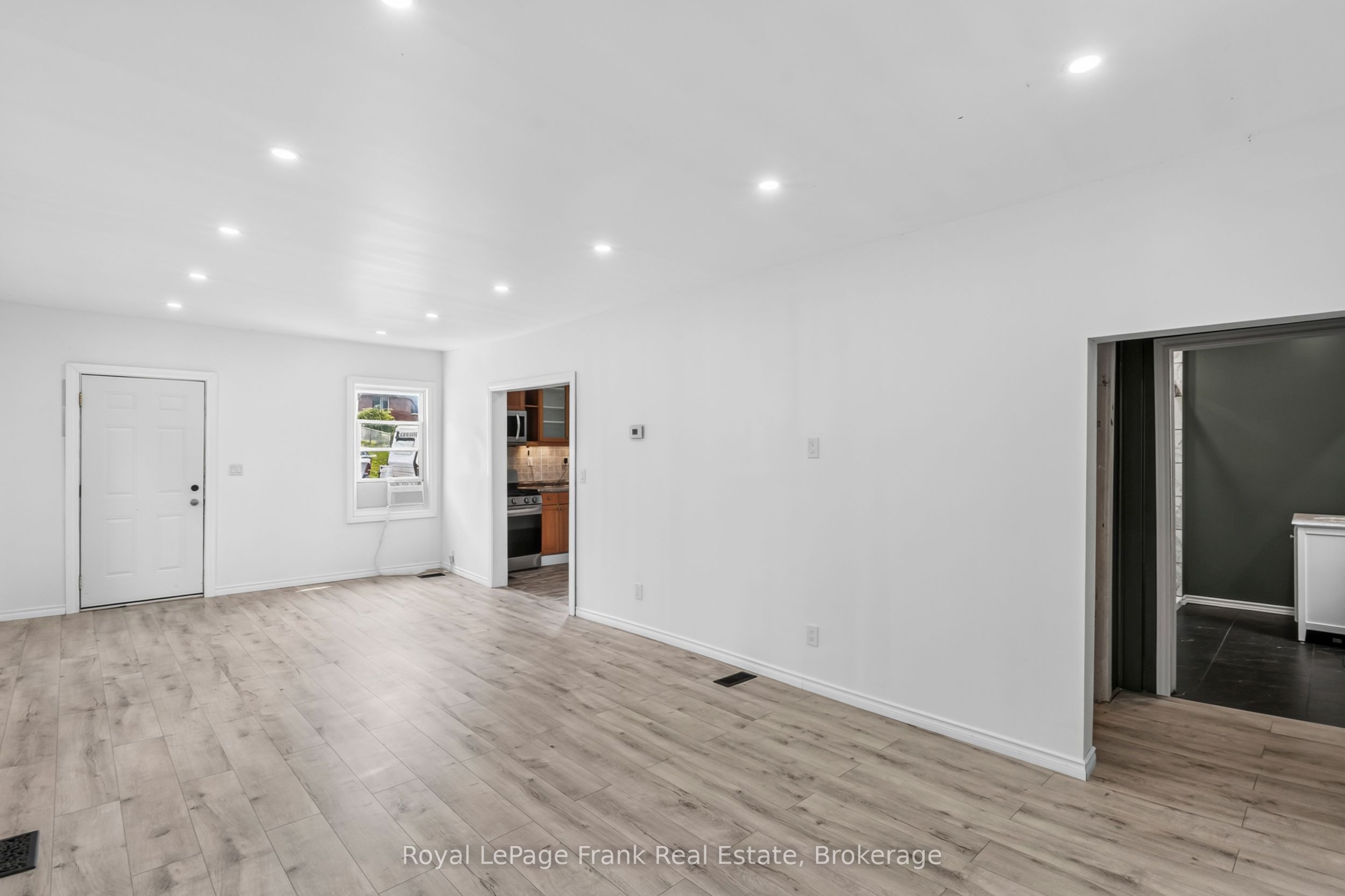 174 Elgin Street Property Photo 4