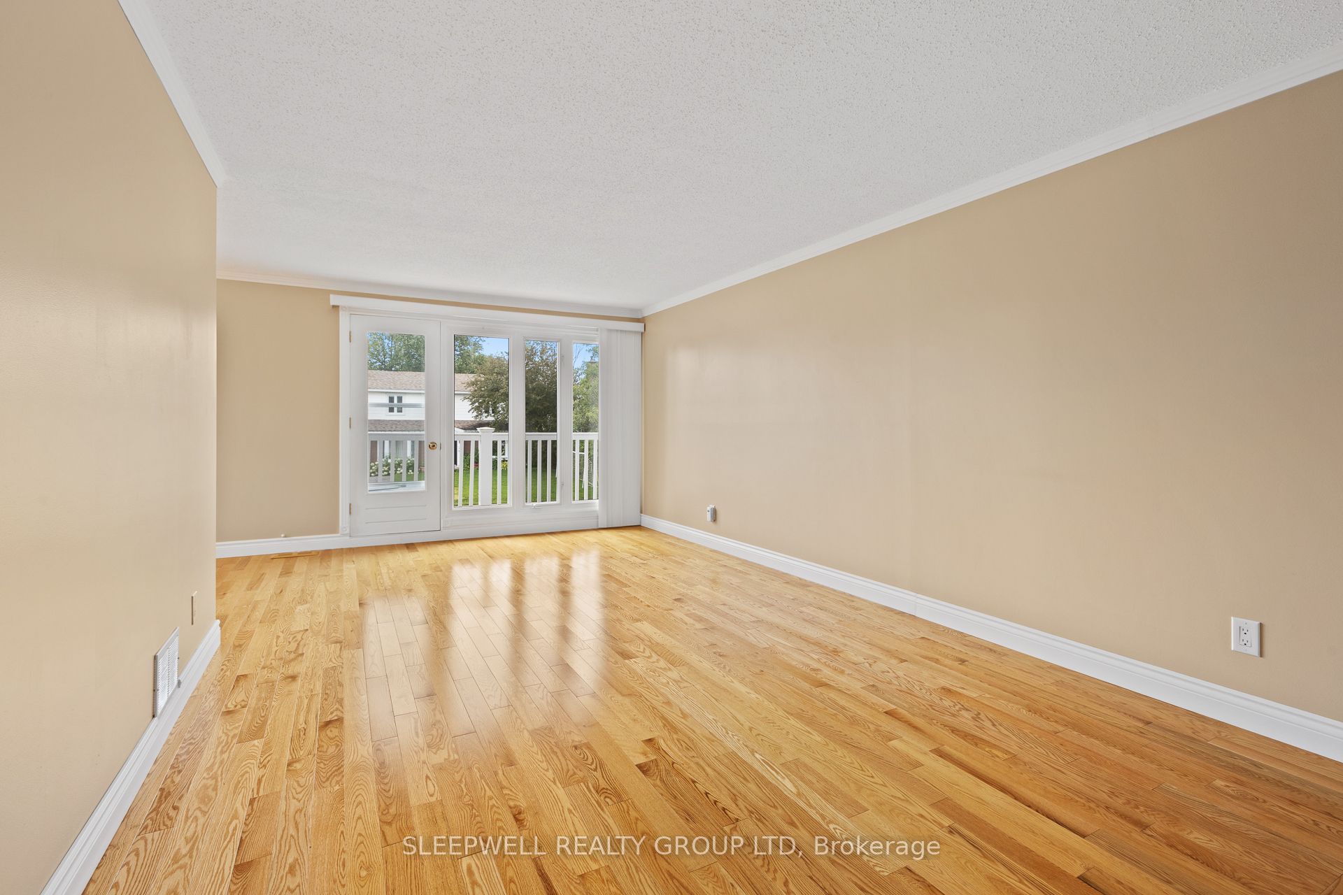 42 Charkay Street Property Photo 3
