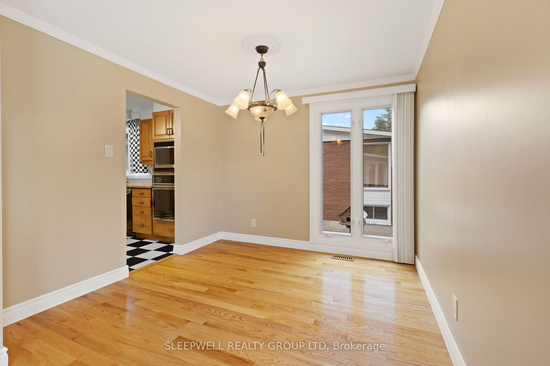 42 Charkay Street Property Photo 9