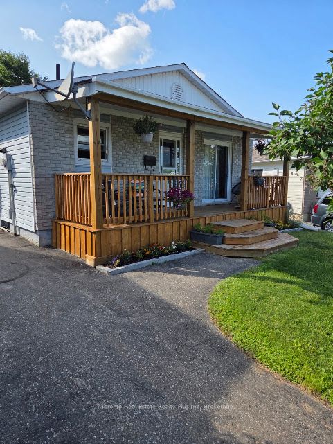 83 Laurier Road Property Photo 3