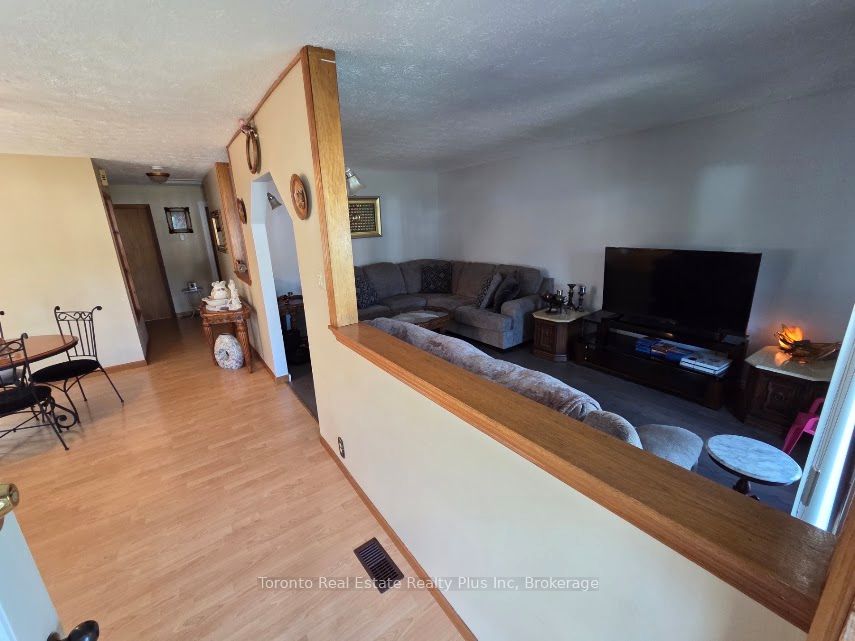 83 Laurier Road Property Photo 10