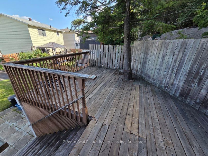 83 Laurier Road Property Photo 32