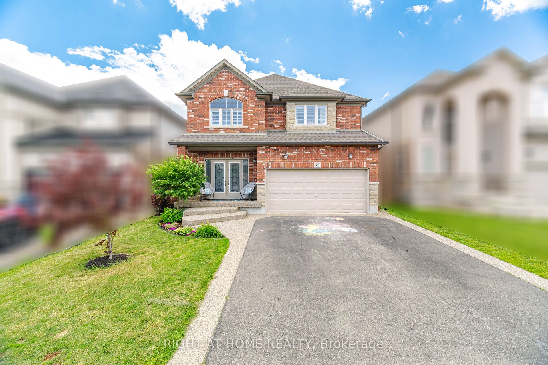 79 Garinger Crescent Property Photo 2