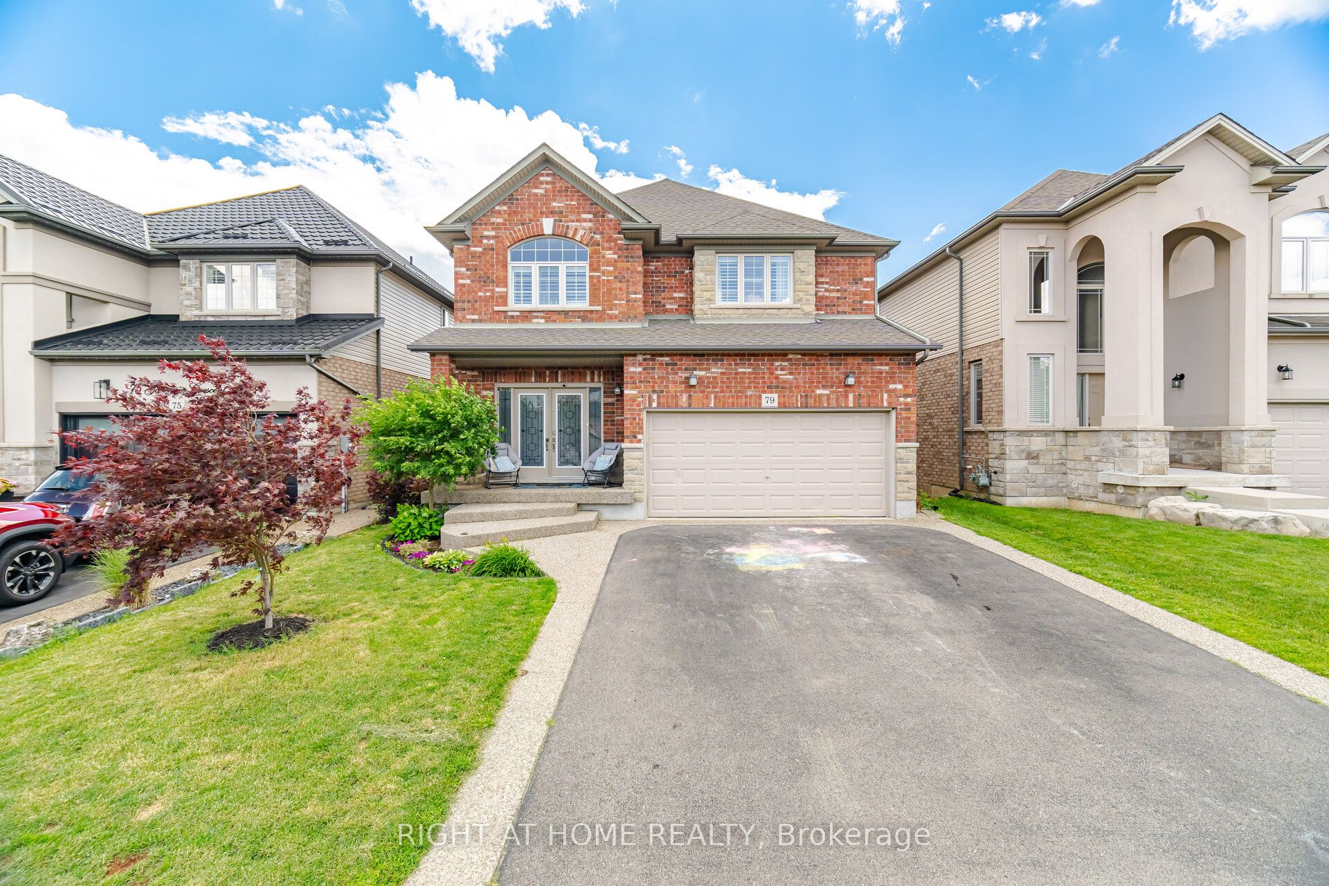 79 Garinger Crescent Property Photo 3