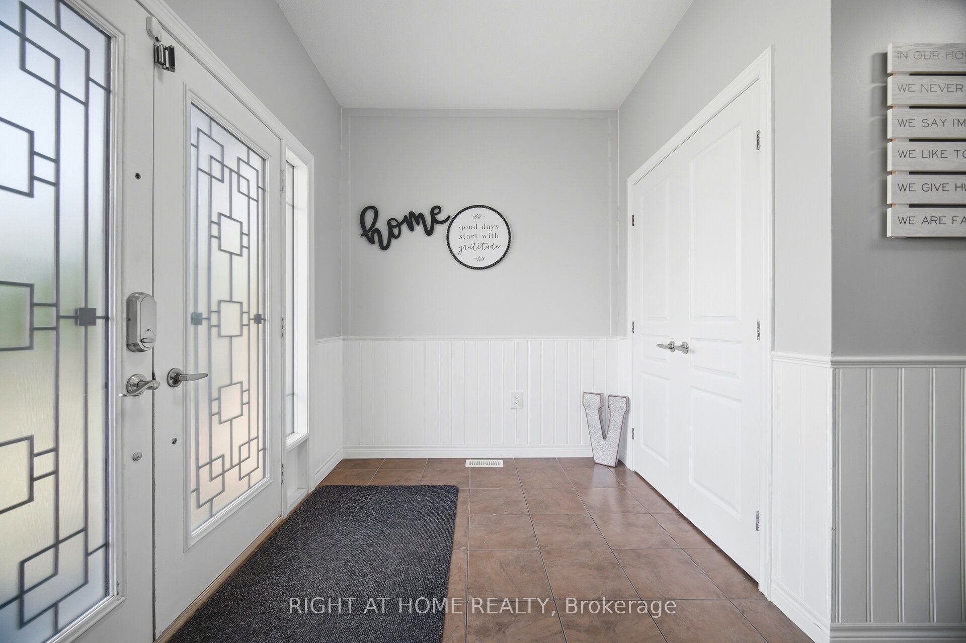 79 Garinger Crescent Property Photo 7