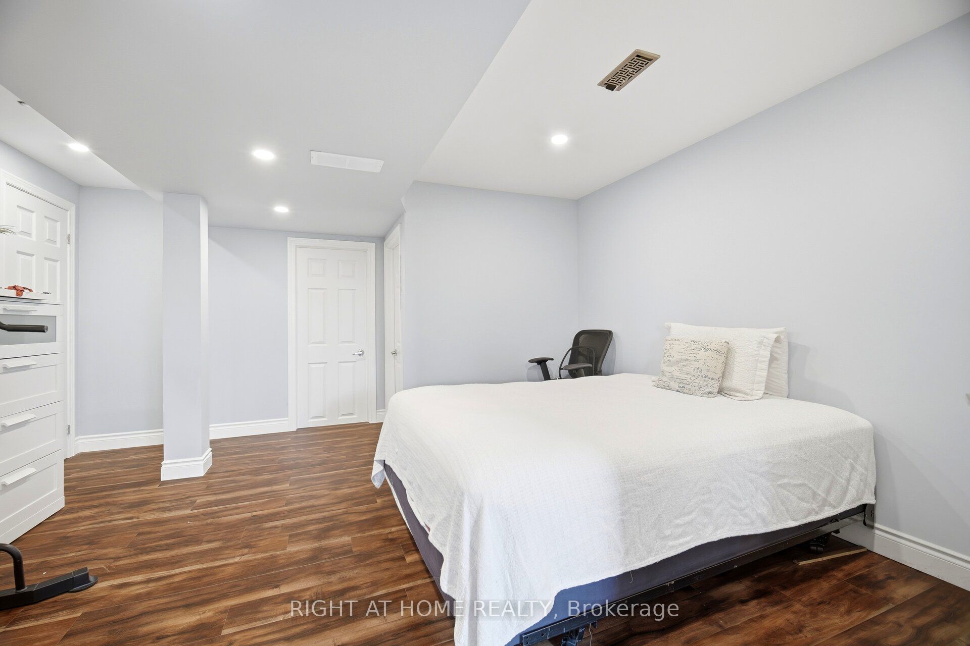 79 Garinger Crescent Property Photo 39