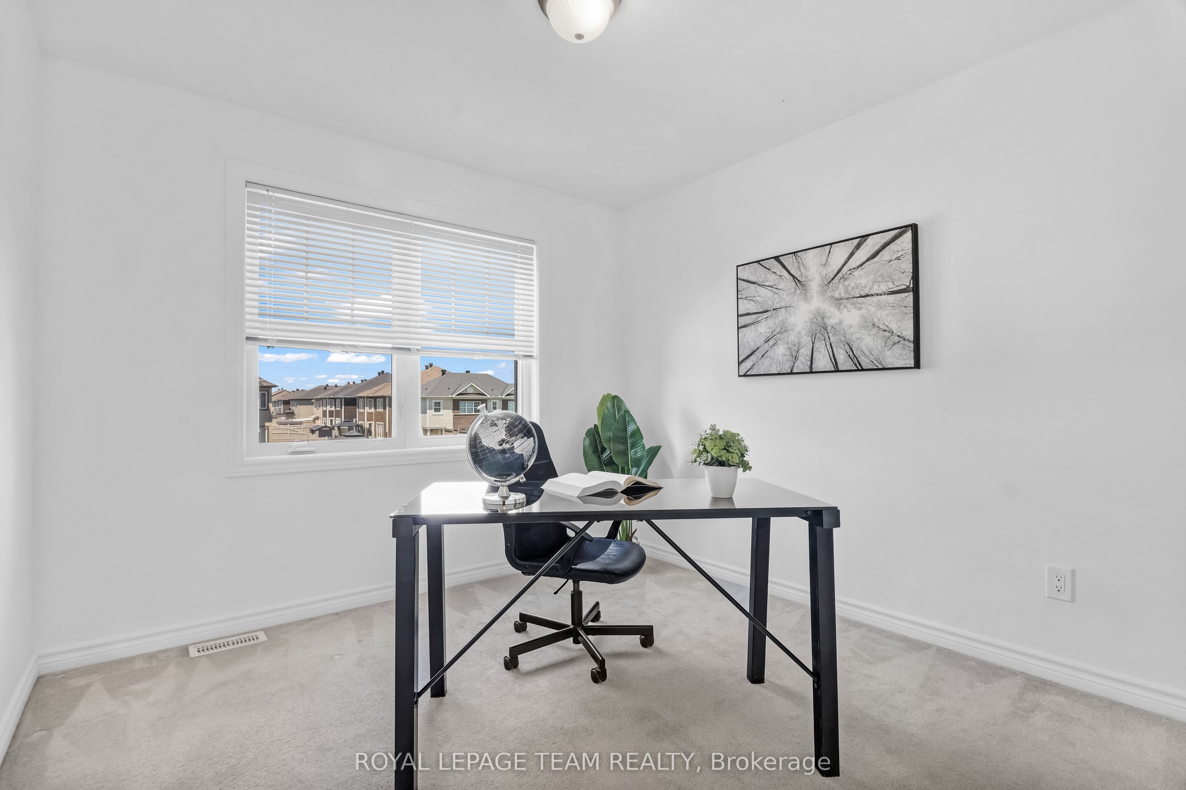 4852 Abbott Street E Property Photo 19