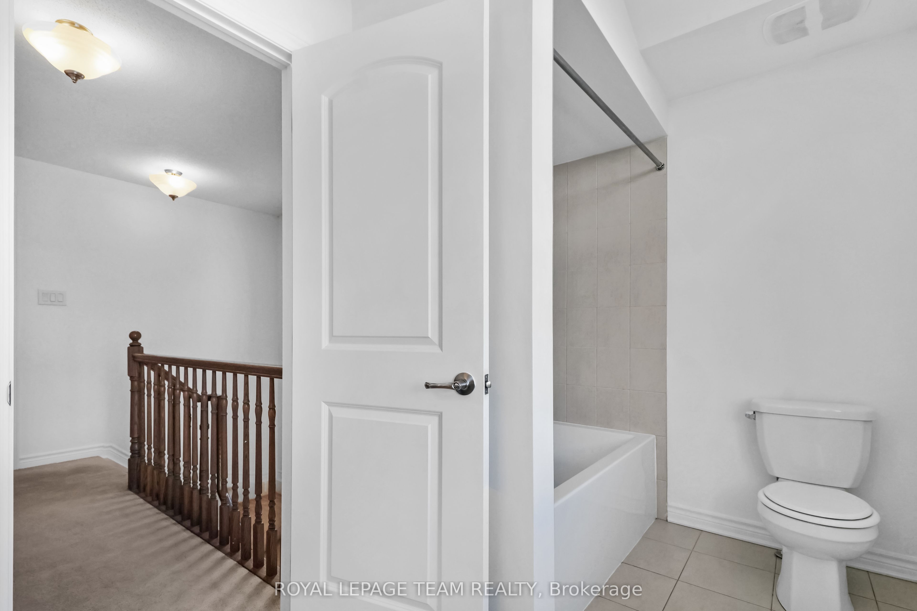 4852 Abbott Street E Property Photo 21