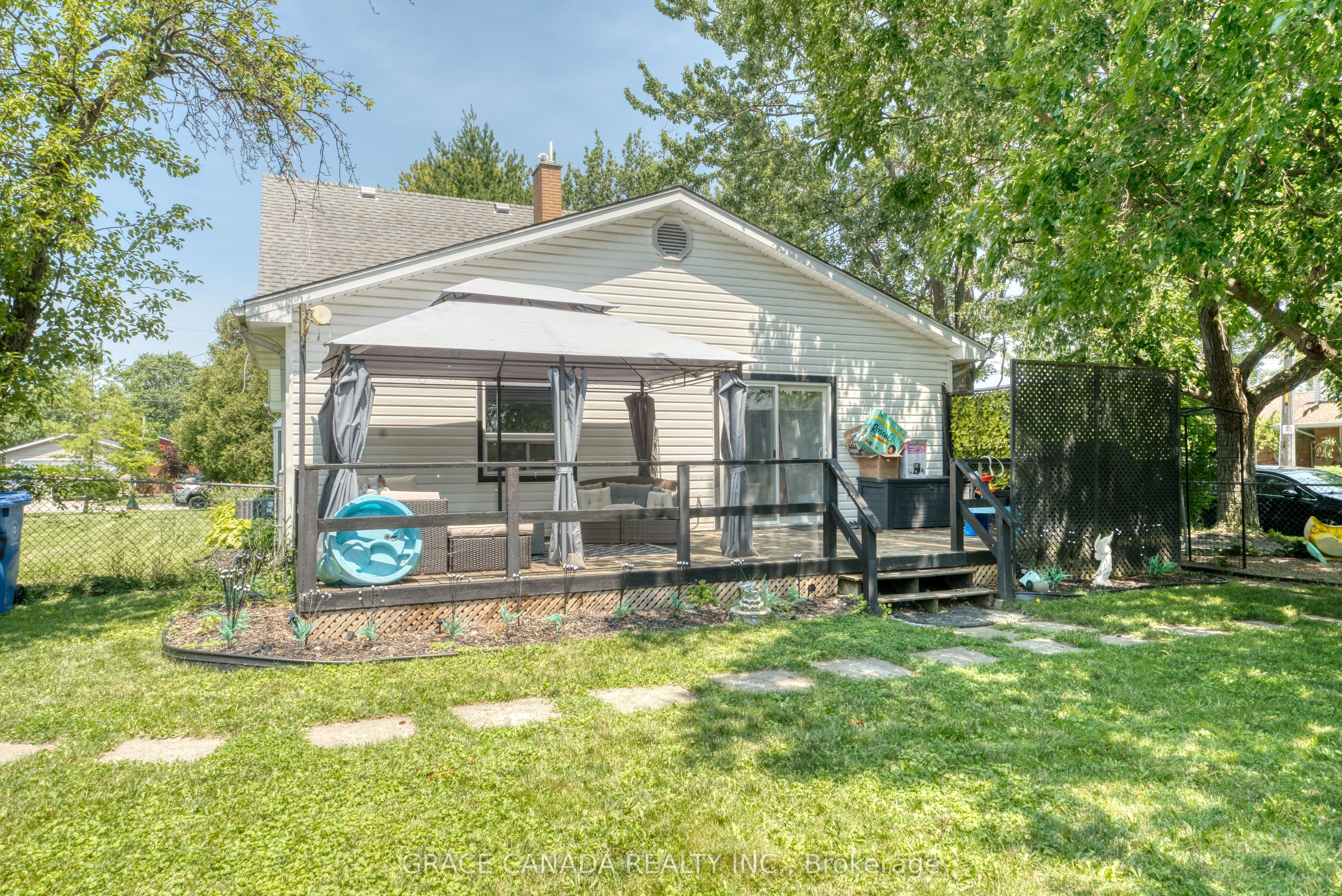12437 St Thomas Street Property Photo 36