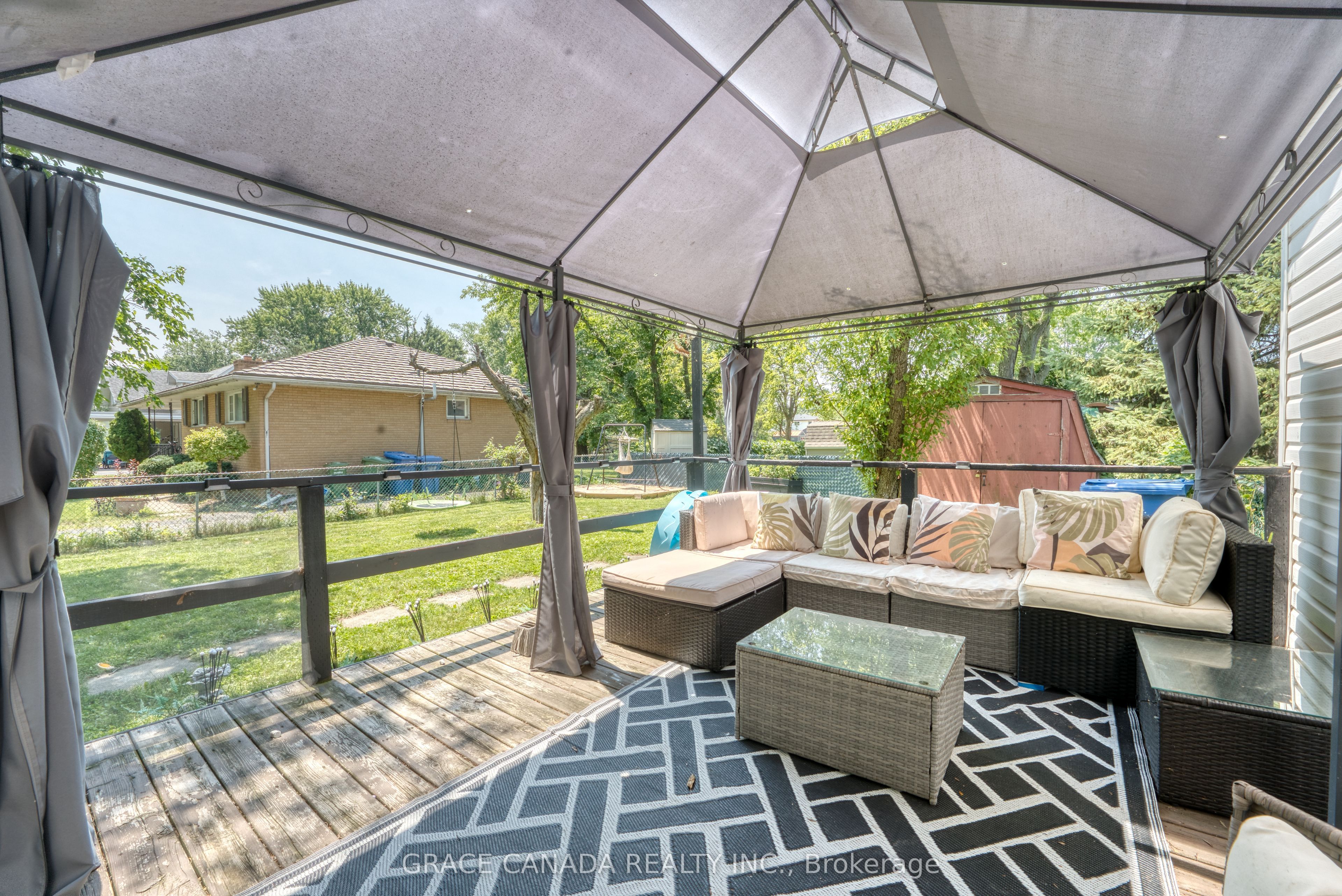 12437 St Thomas Street Property Photo 41