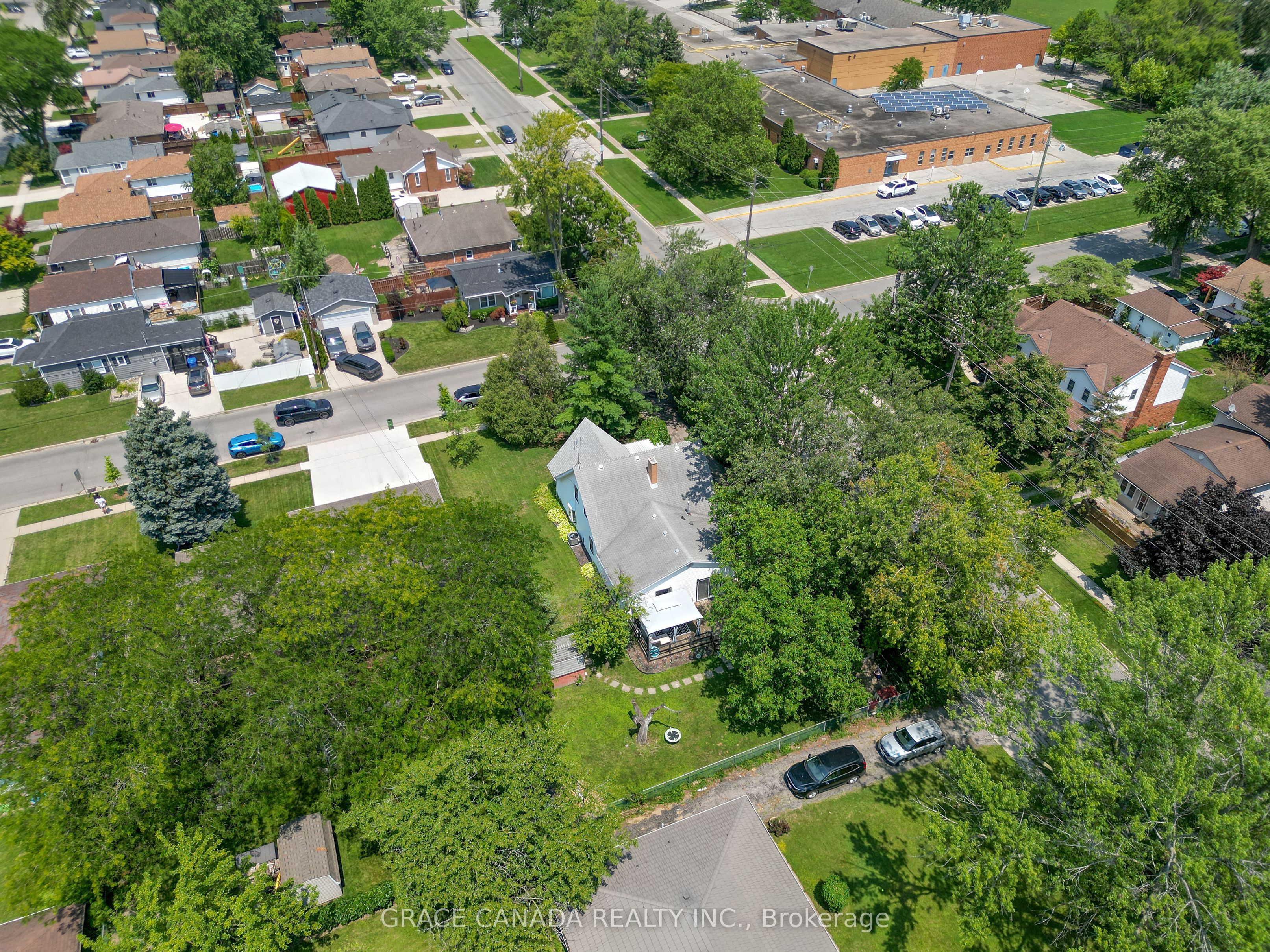 12437 St Thomas Street Property Photo 43