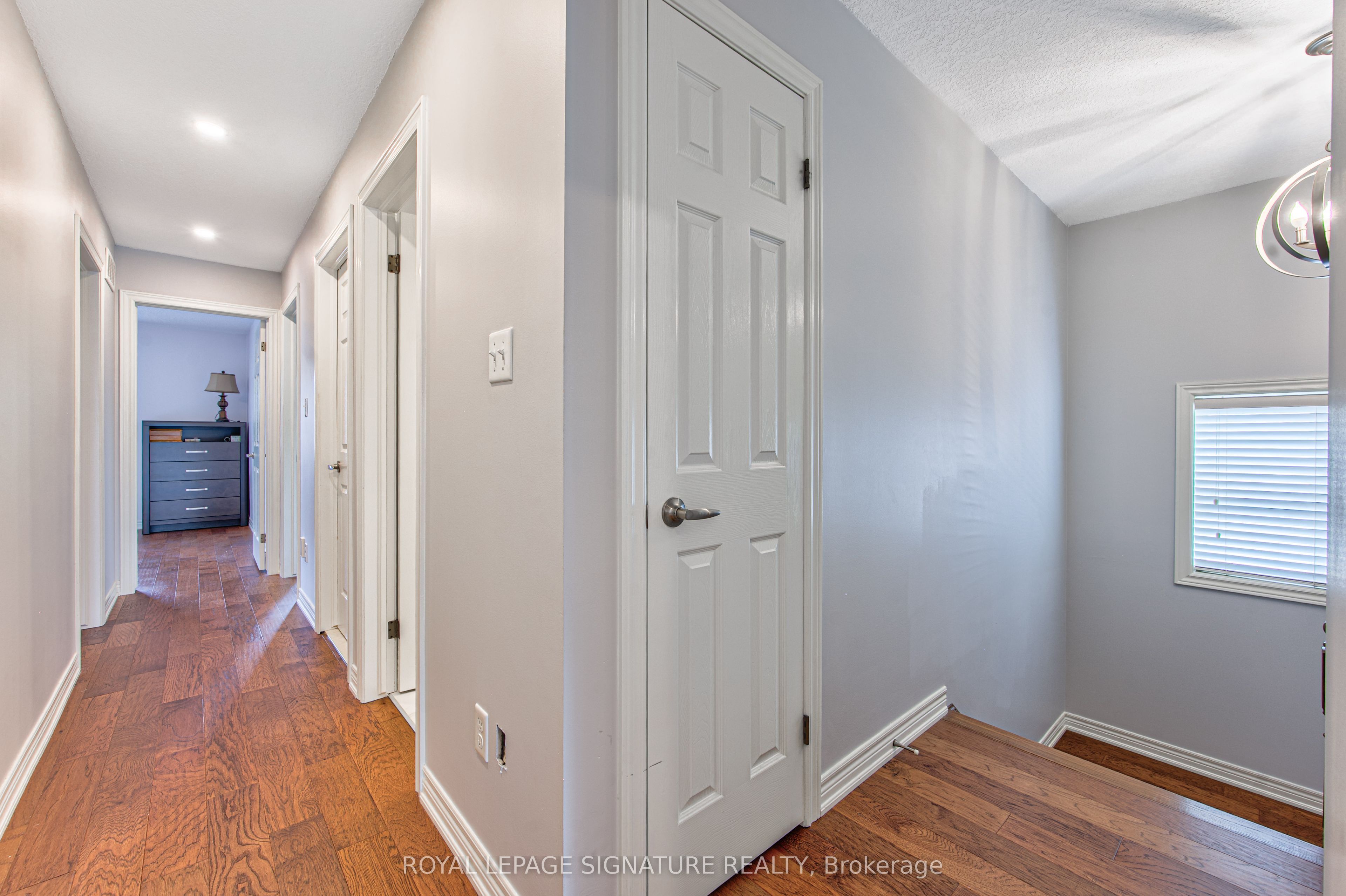 270 Springvalley Crescent Property Photo 22
