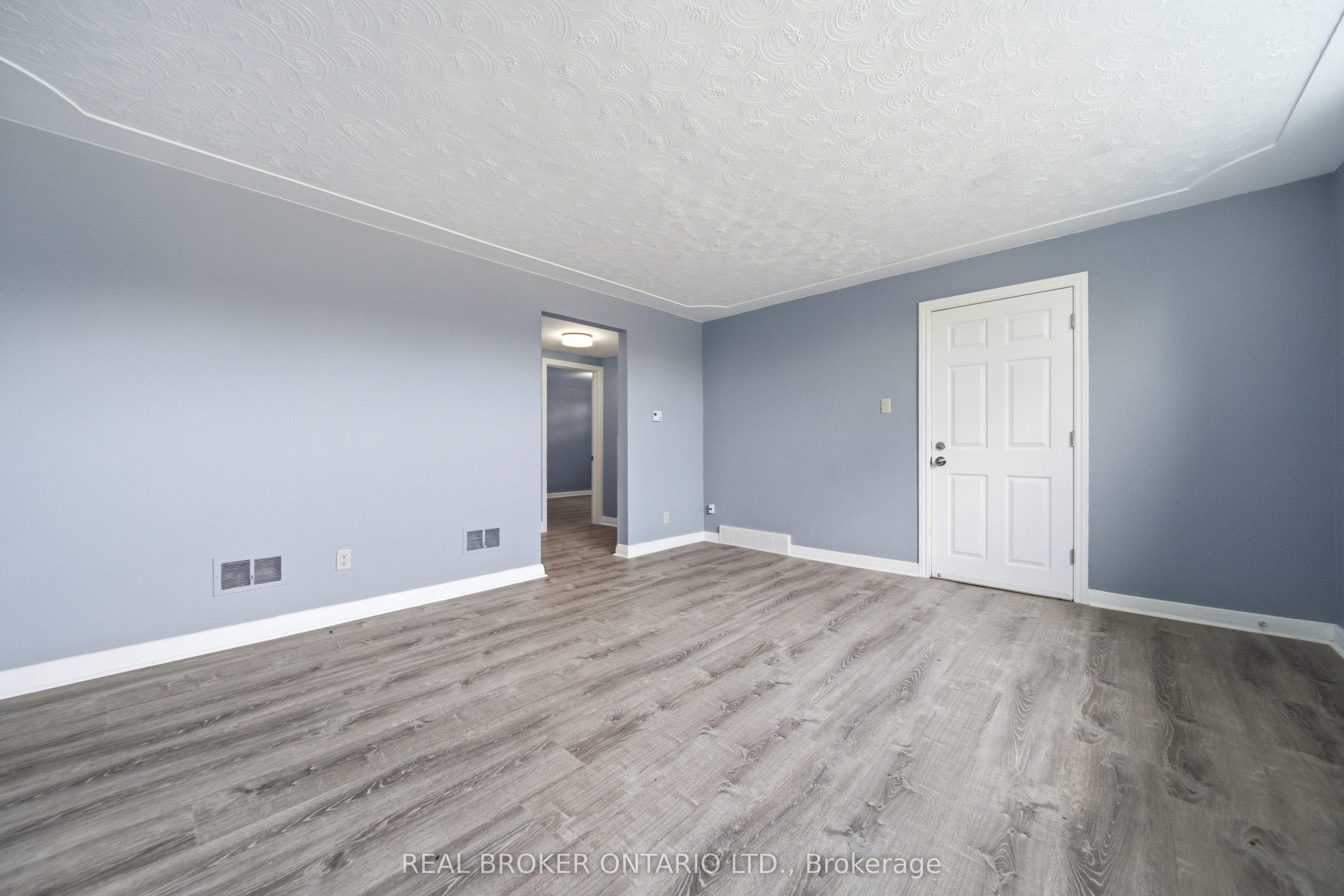 293 Highland Road E C Property Photo 3