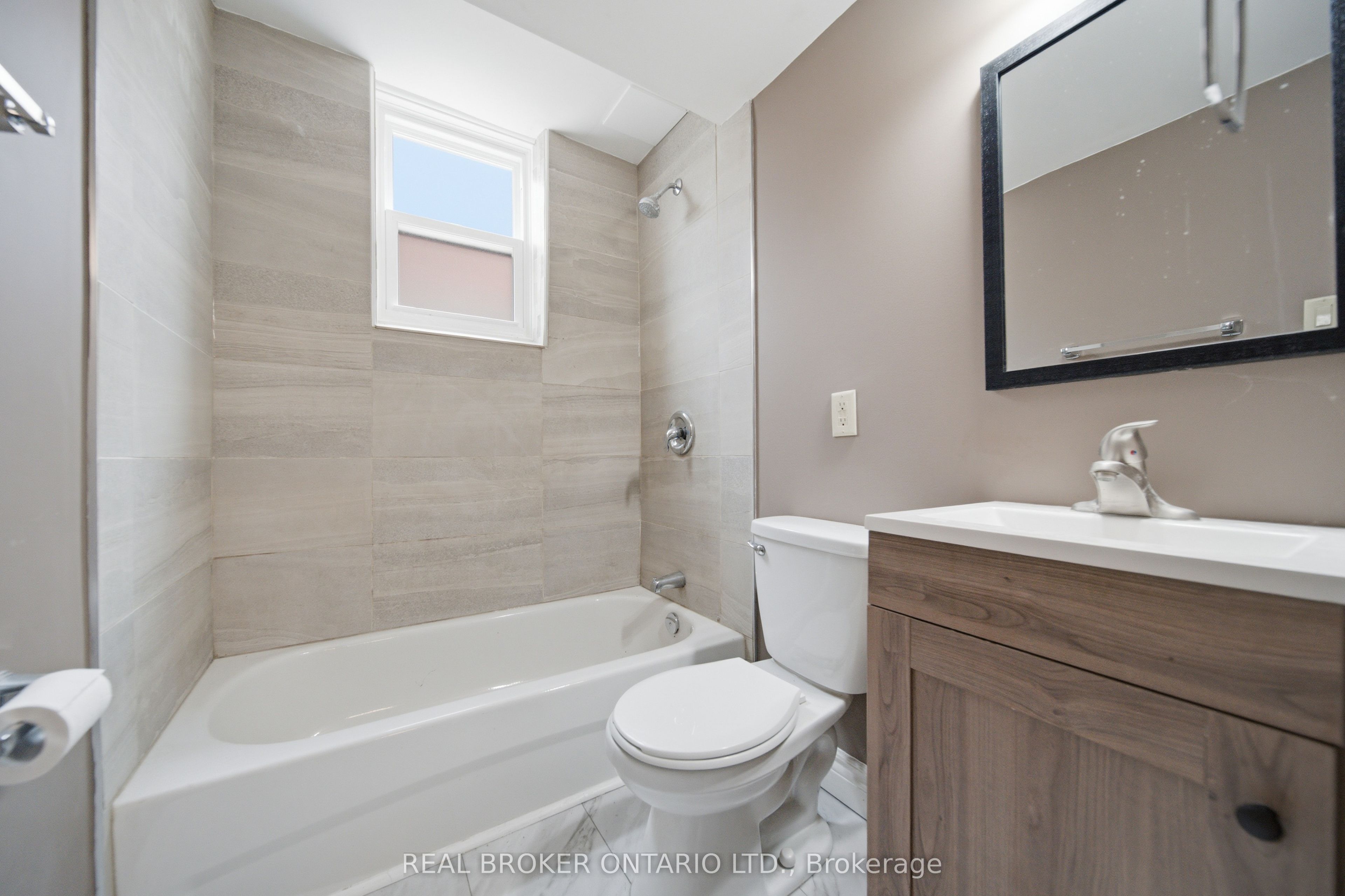 293 Highland Road E C Property Photo 6