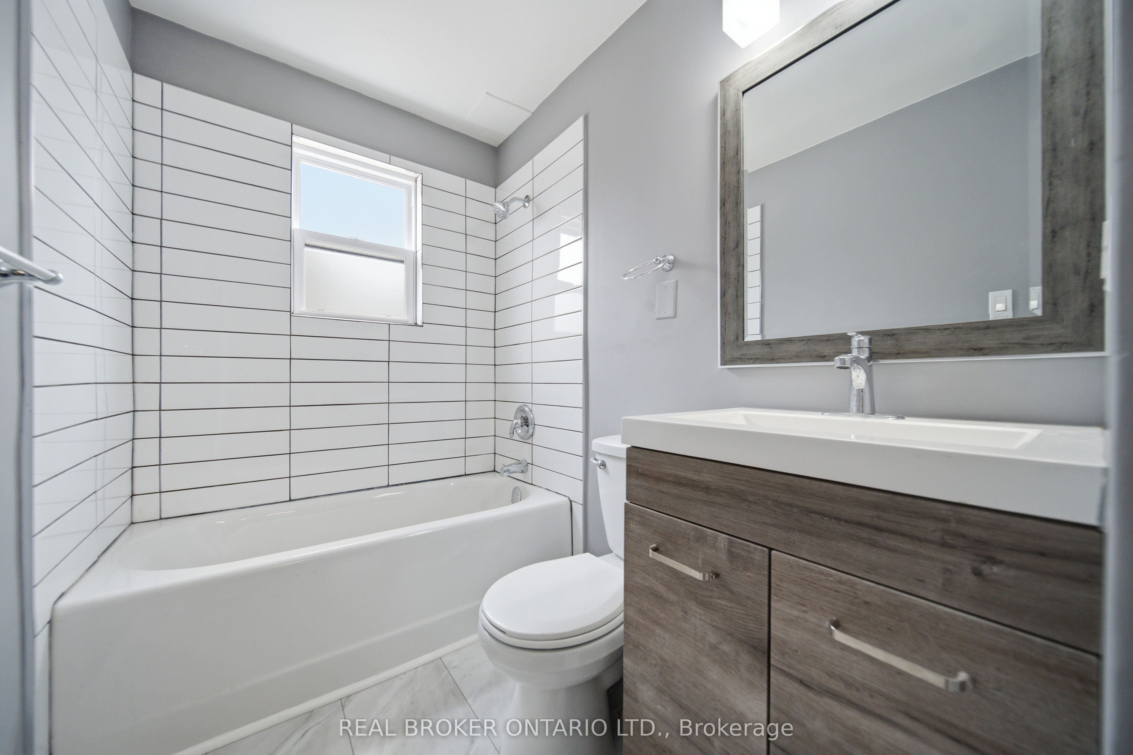 293 Highland Road E B Property Photo 8
